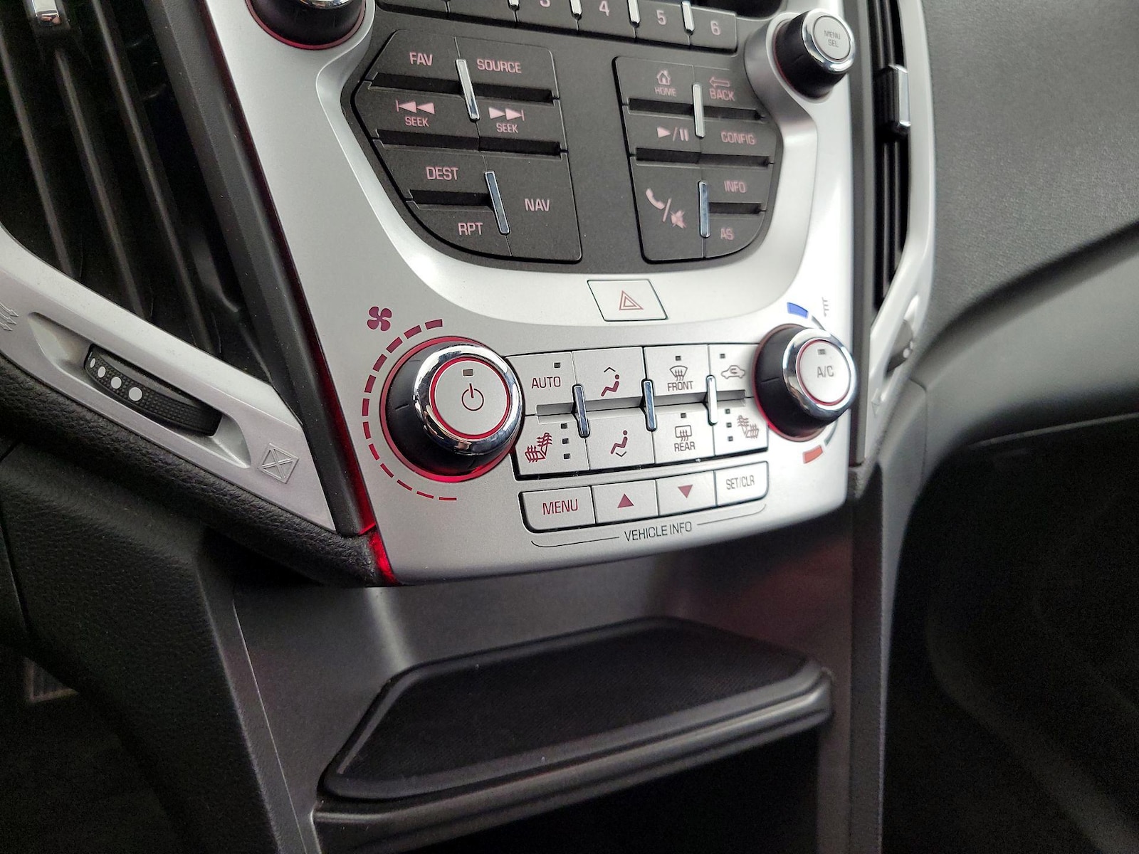 2017 GMC Terrain SLT - Photo 16