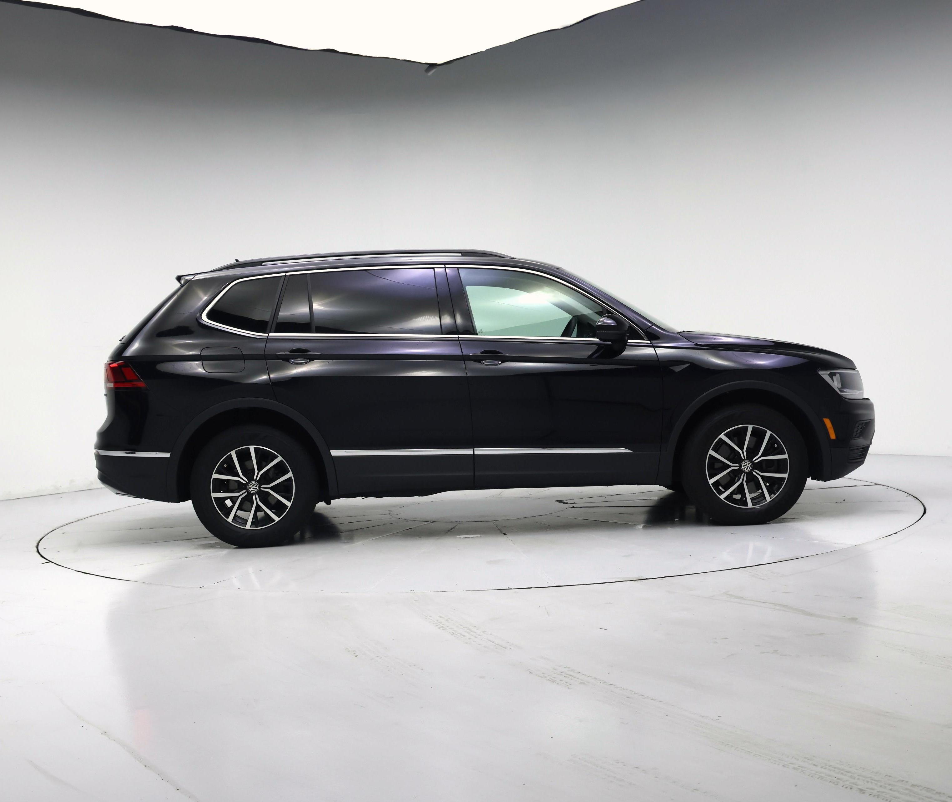 Thumbnail: 2021 Volkswagen Tiguan - 7