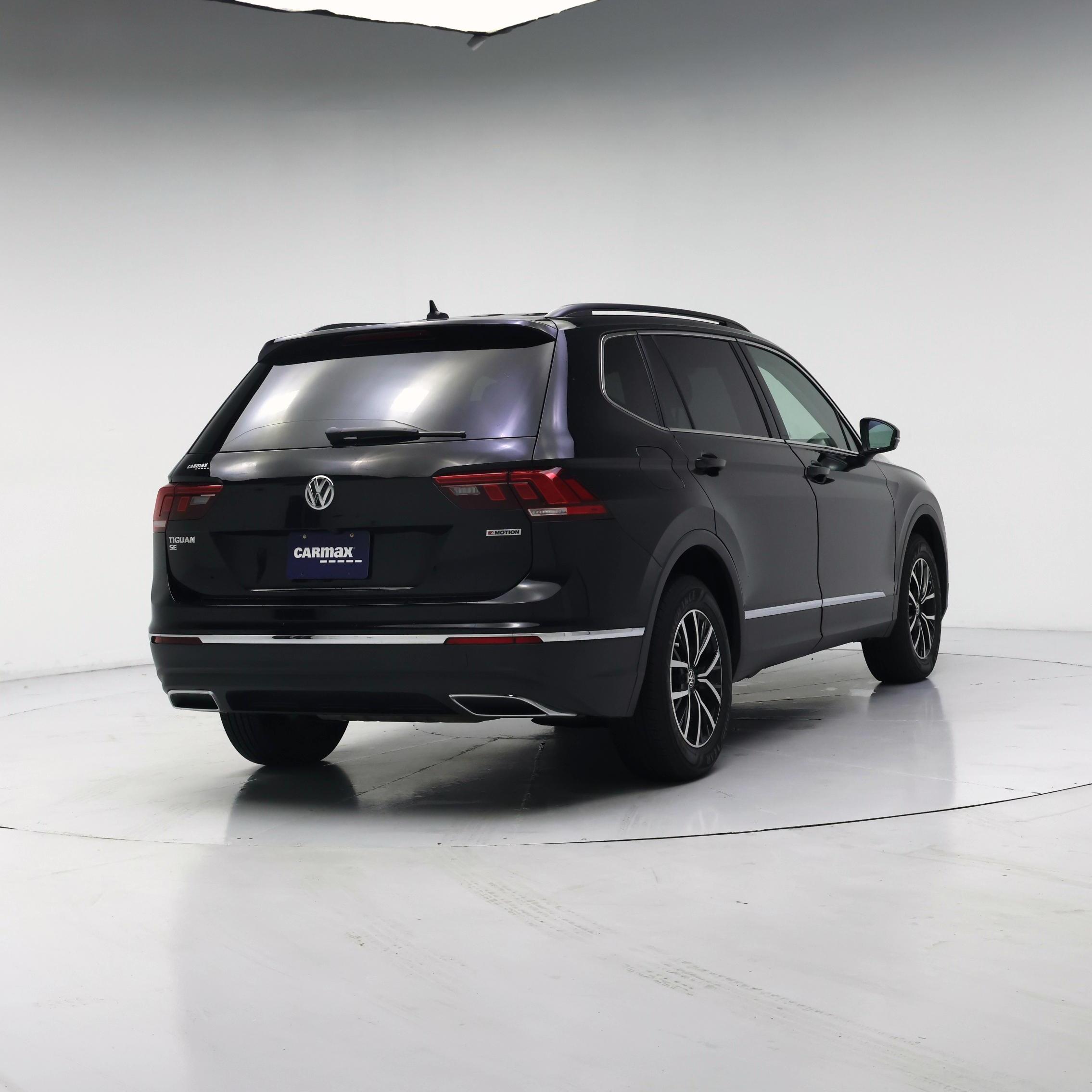 Thumbnail: 2021 Volkswagen Tiguan - 8