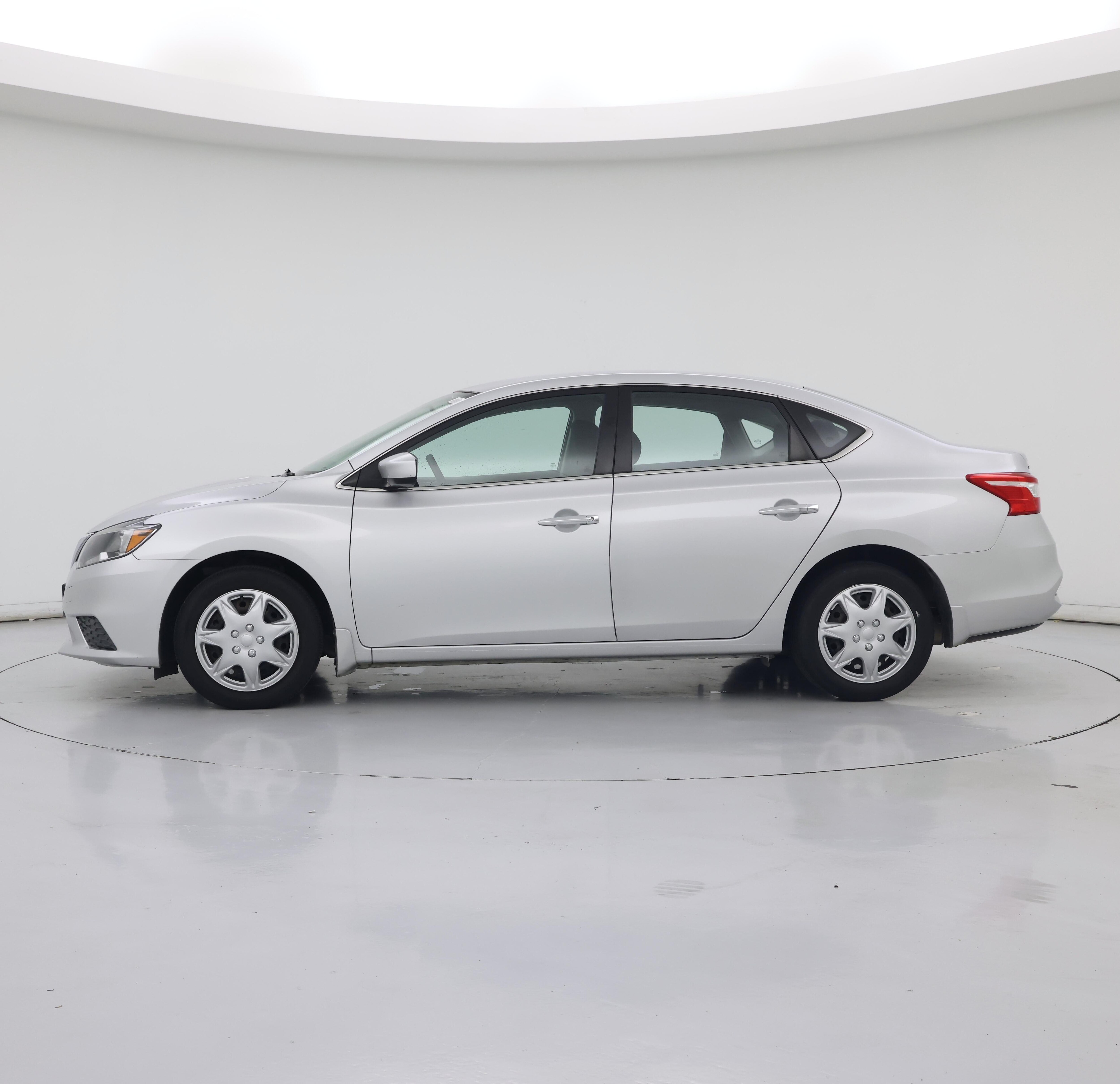 Thumbnail: 2019 Nissan Sentra - 3