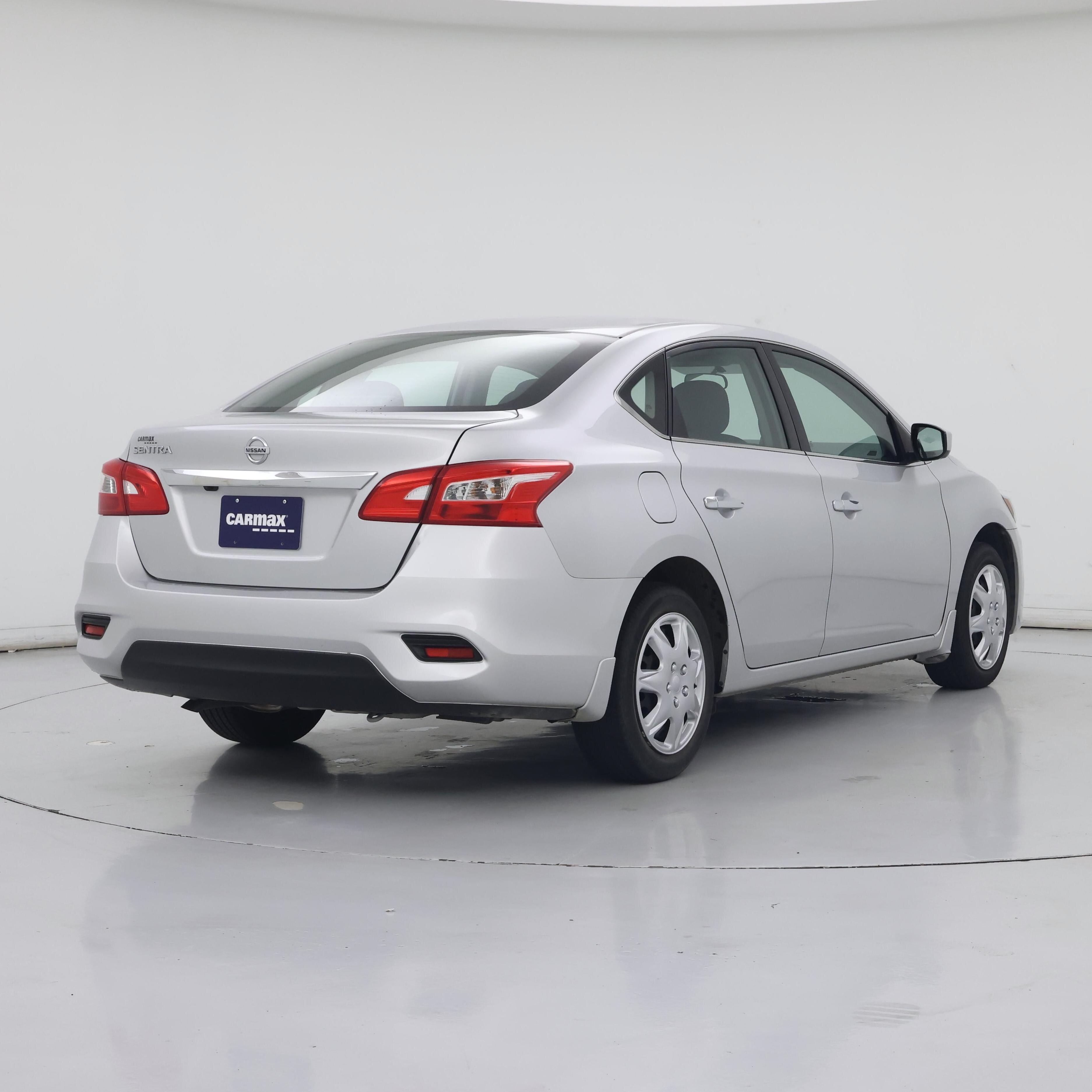 Thumbnail: 2019 Nissan Sentra - 8