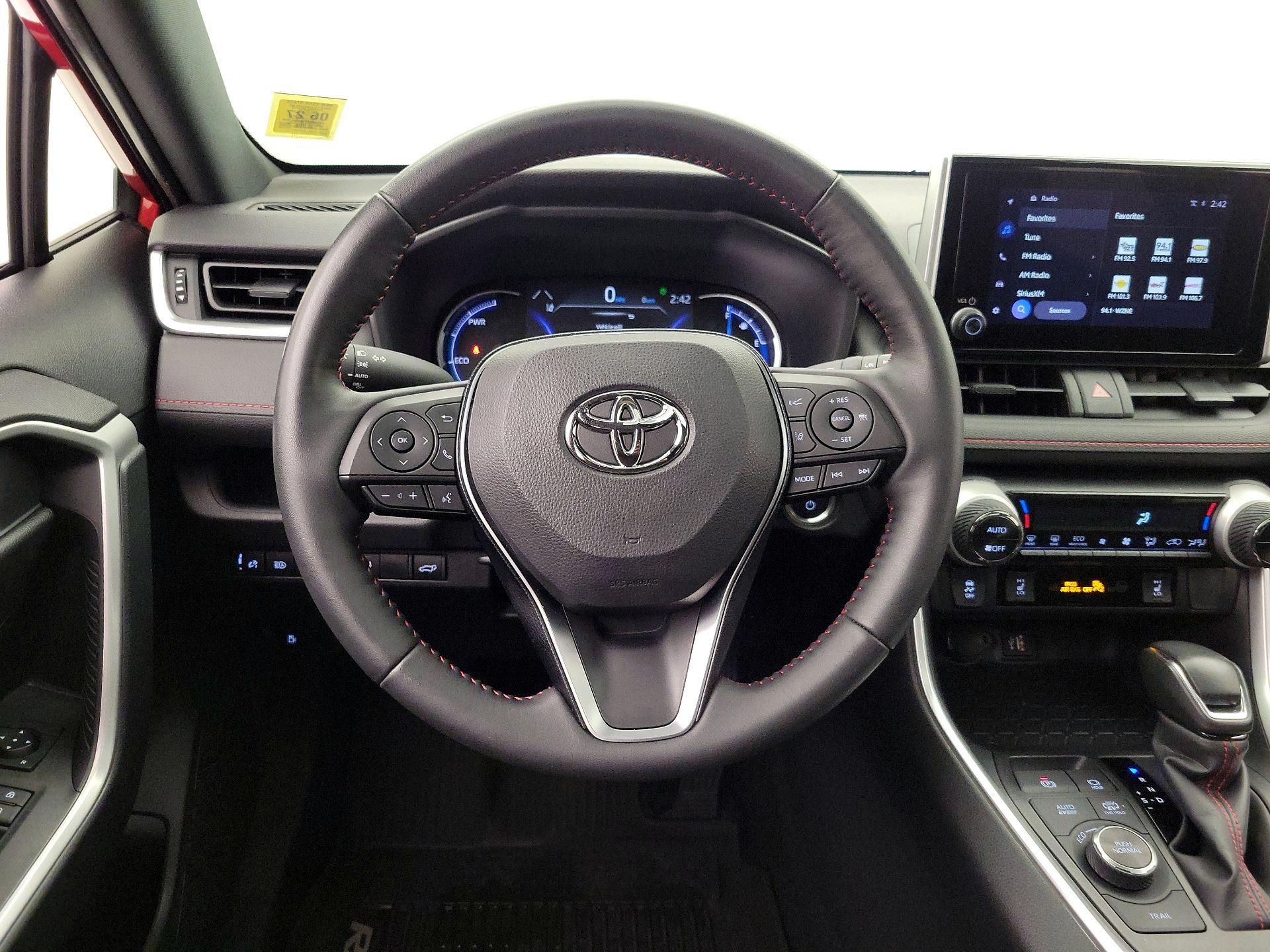 Thumbnail: 2024 Toyota RAV4 - 10