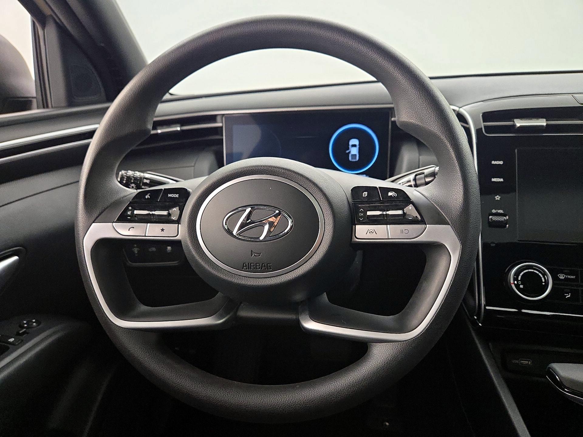 Thumbnail: 2023 Hyundai Santa Cruz - 10