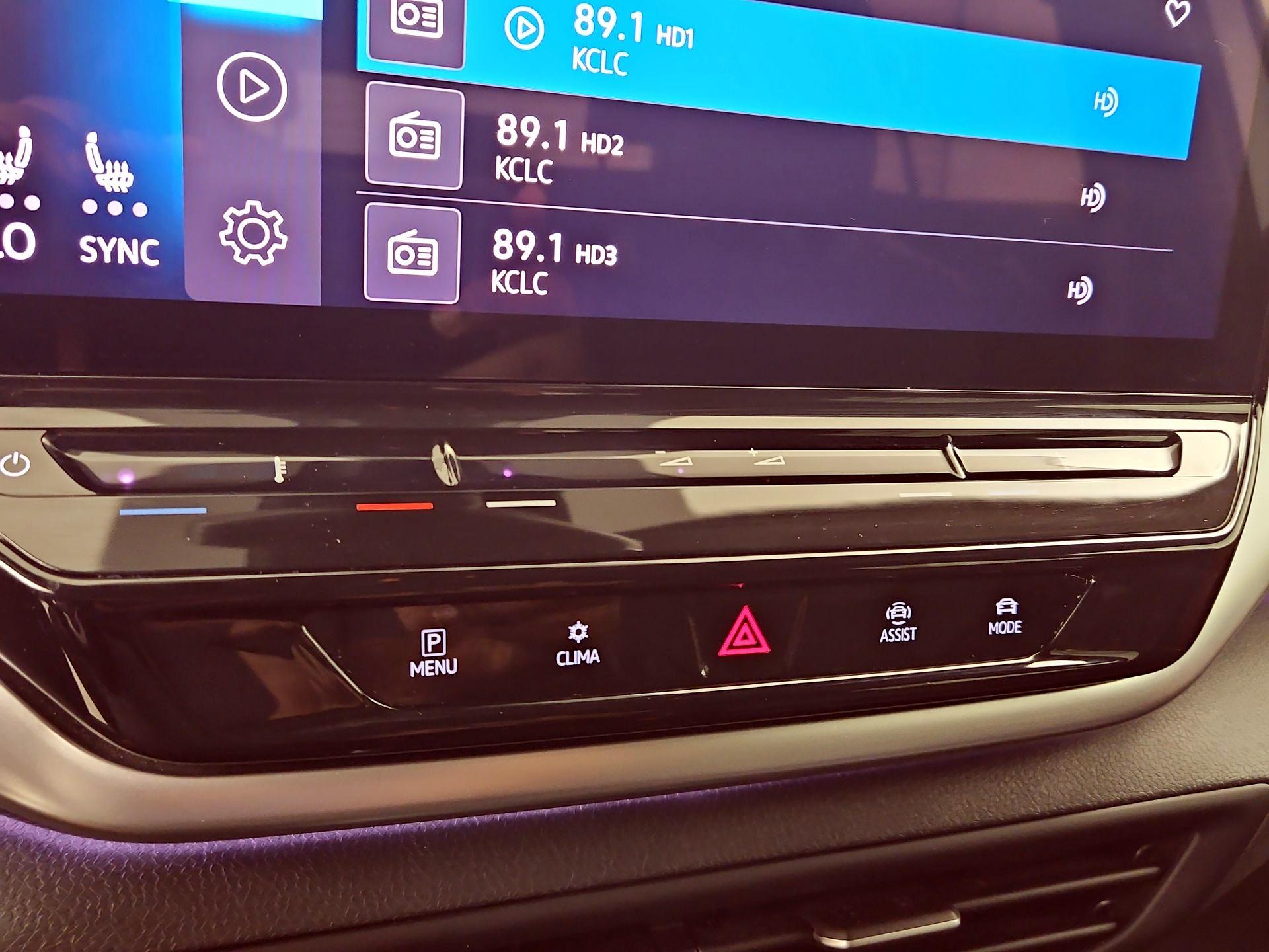 Thumbnail: 2021 Volkswagen ID.4 - 17