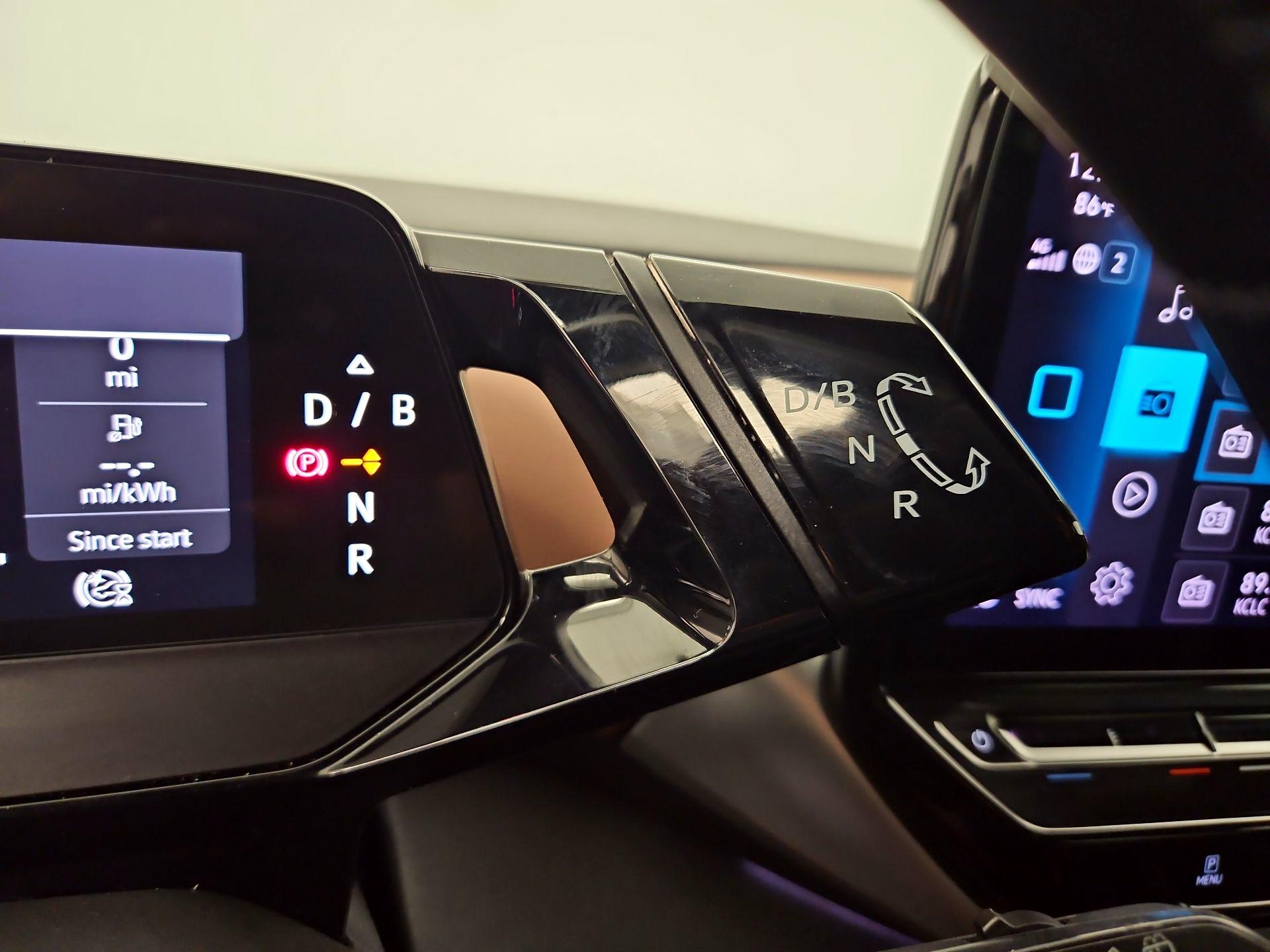 Thumbnail: 2021 Volkswagen ID.4 - 18