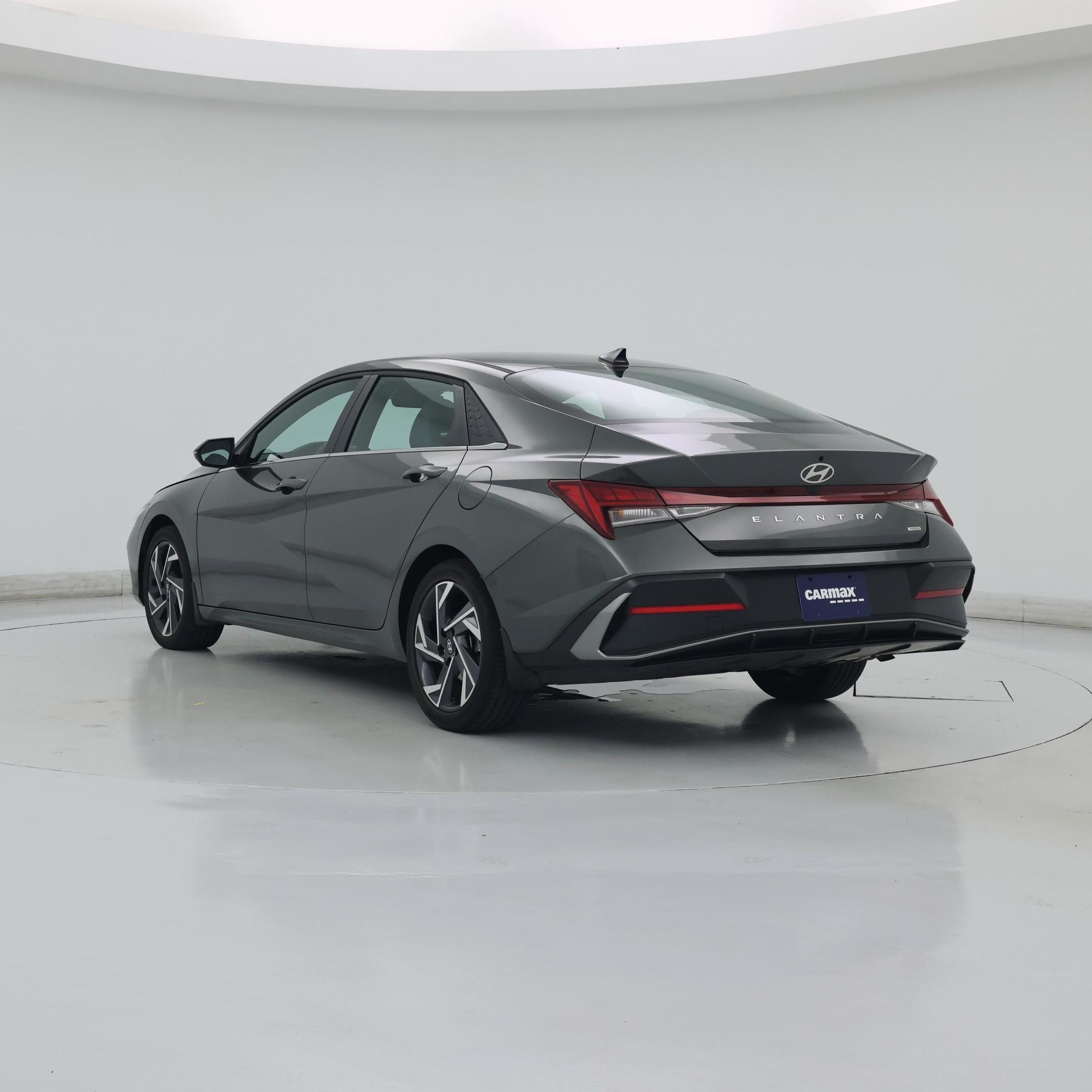 Thumbnail: 2025 Hyundai Elantra - 2