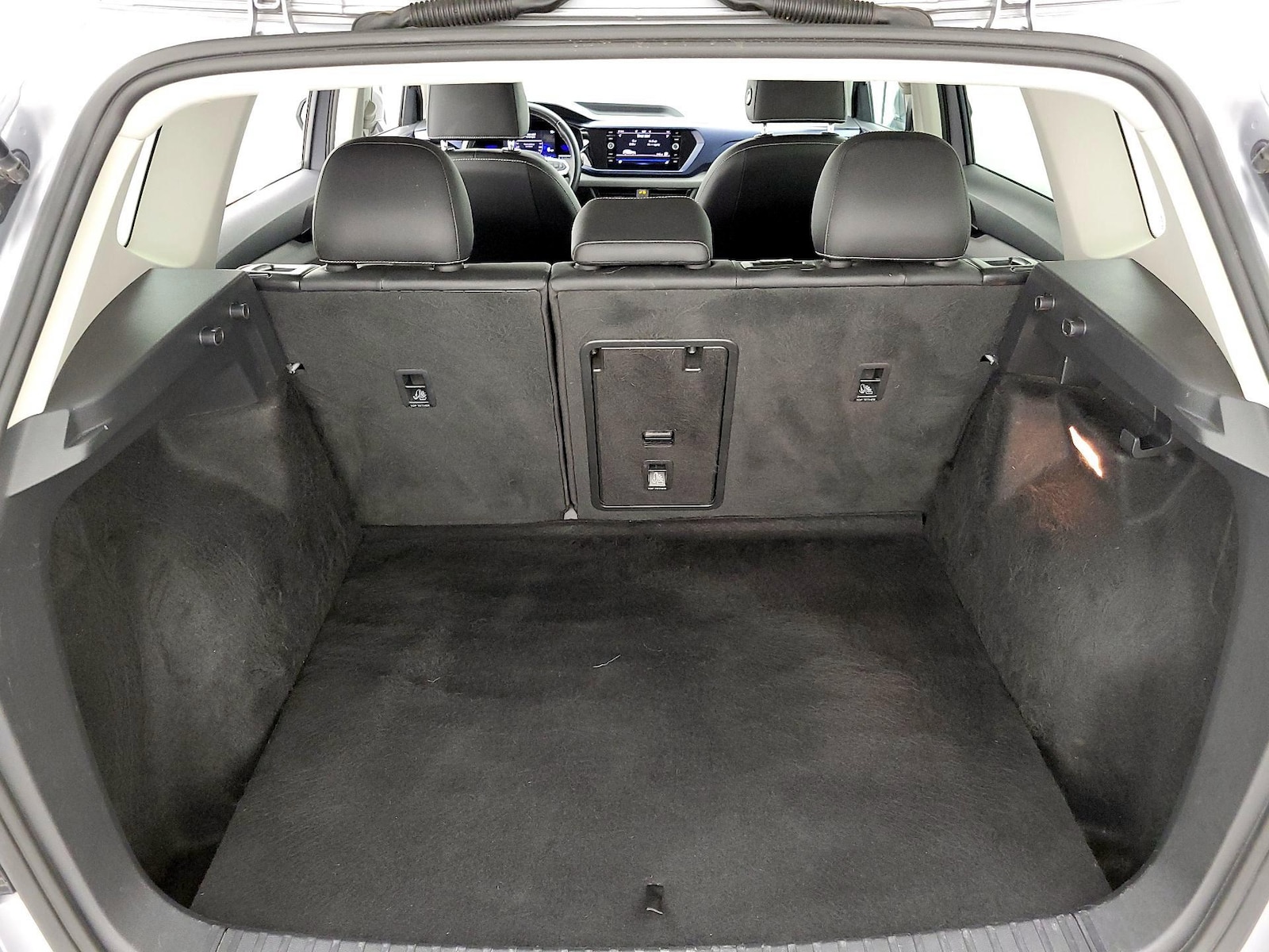 2023 Volkswagen Taos SE - Photo 21
