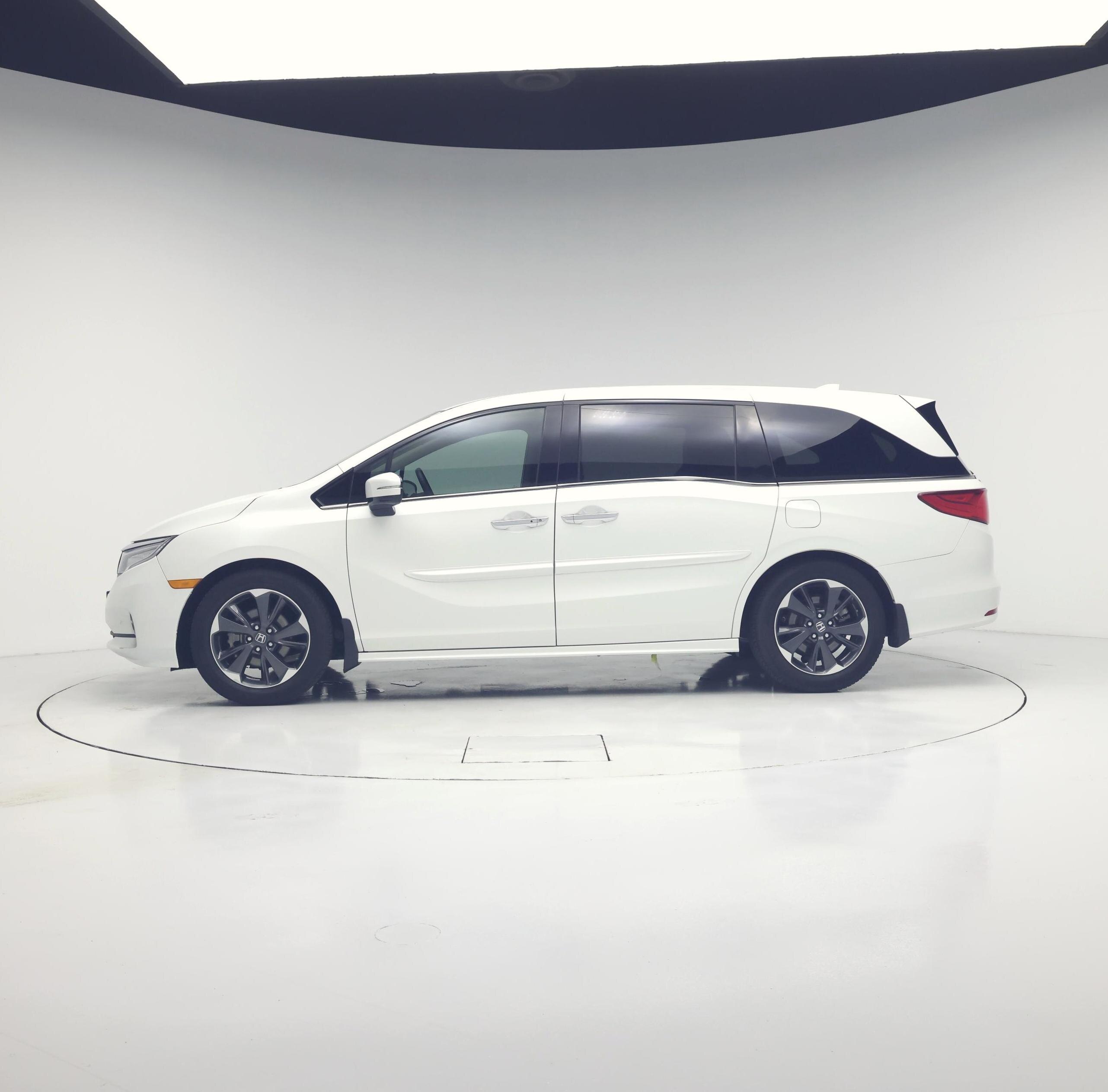 Thumbnail: 2021 Honda Odyssey - 3