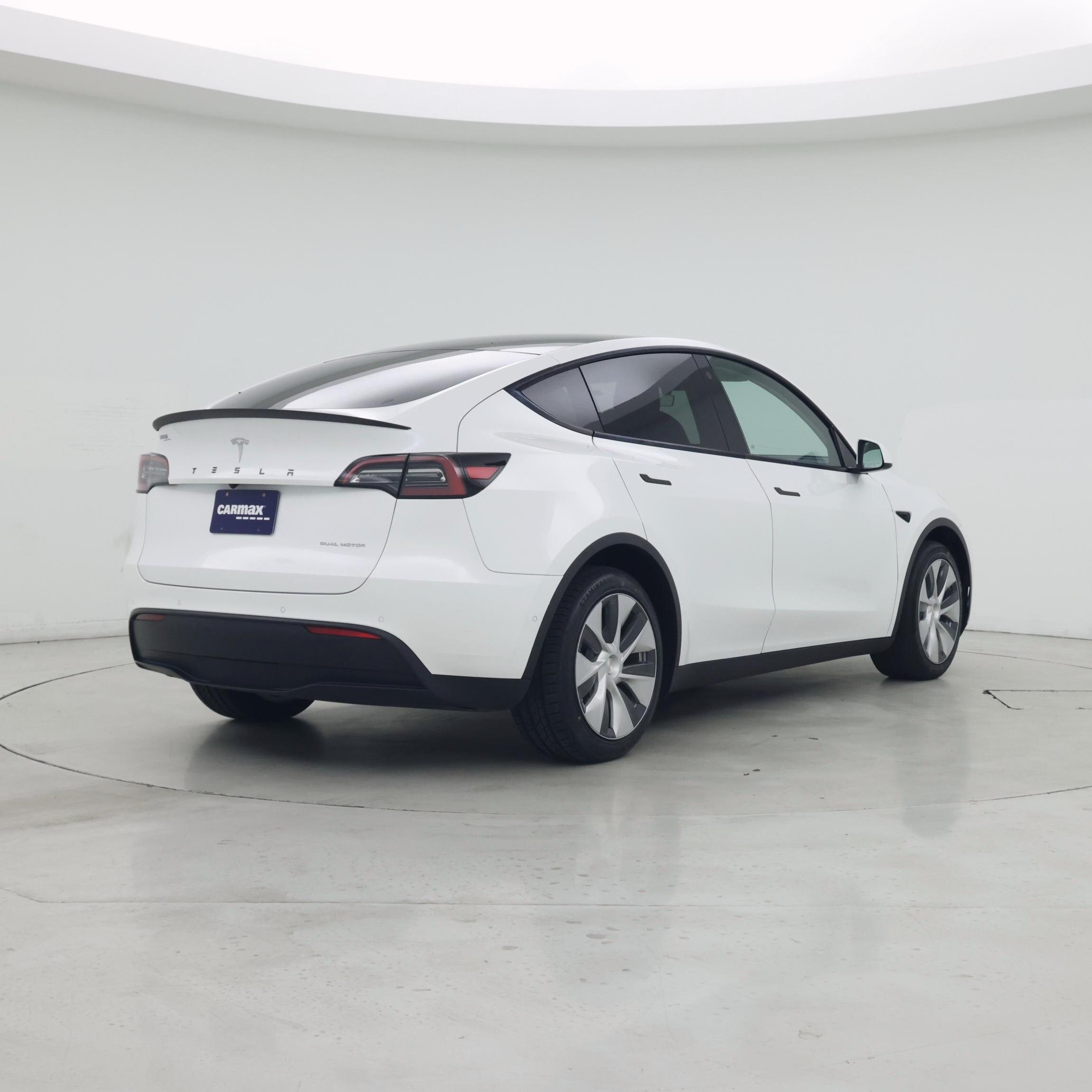 Thumbnail: 2022 Tesla Model Y - 8