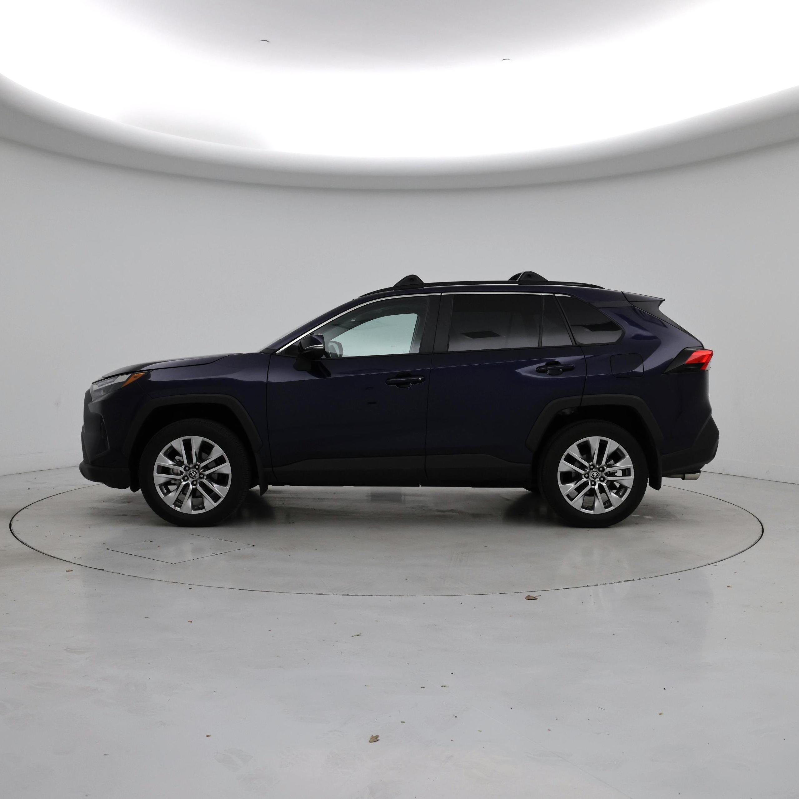 Thumbnail: 2025 Toyota RAV4 - 3