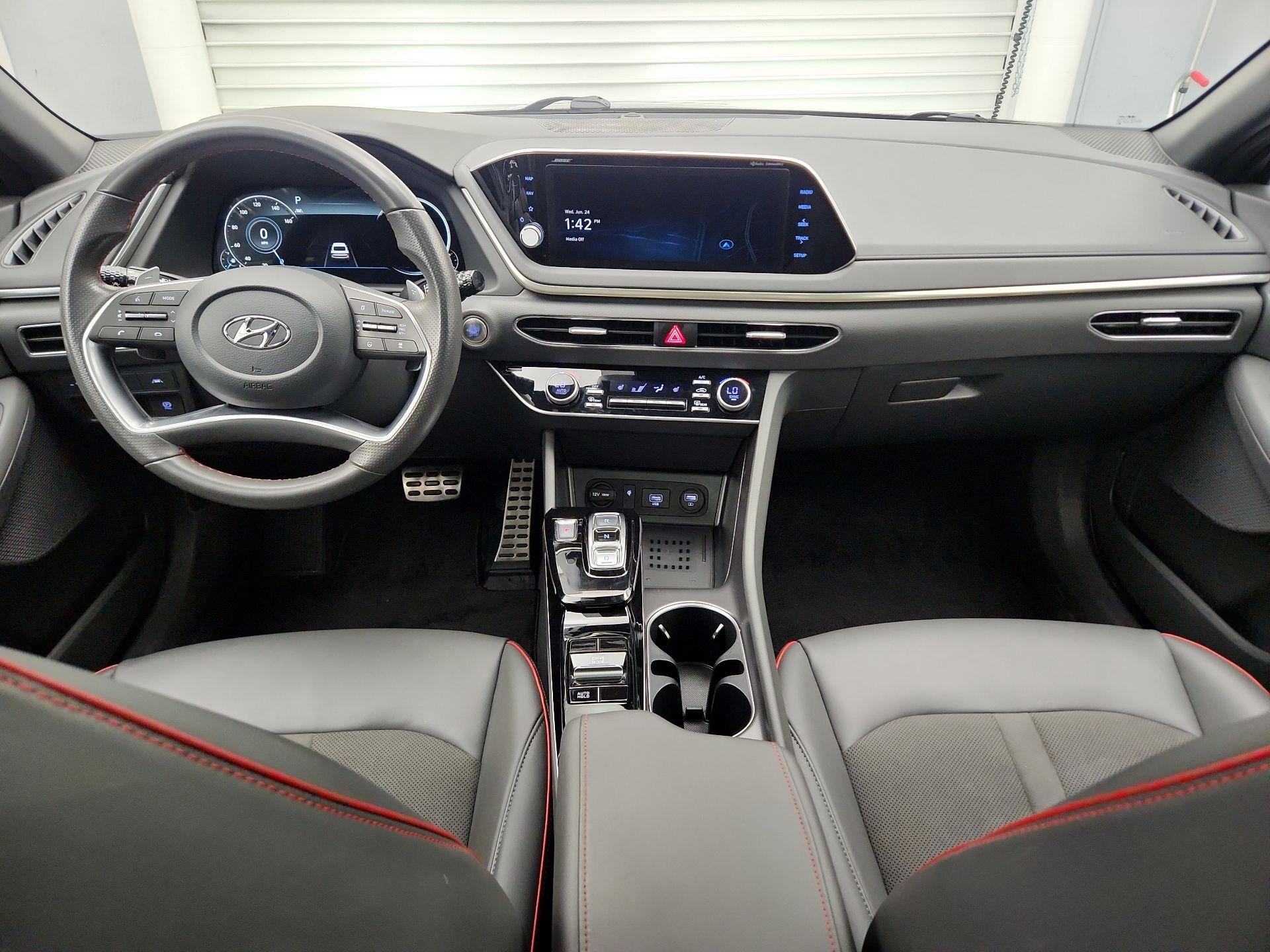 Thumbnail: 2023 Hyundai Sonata - 9