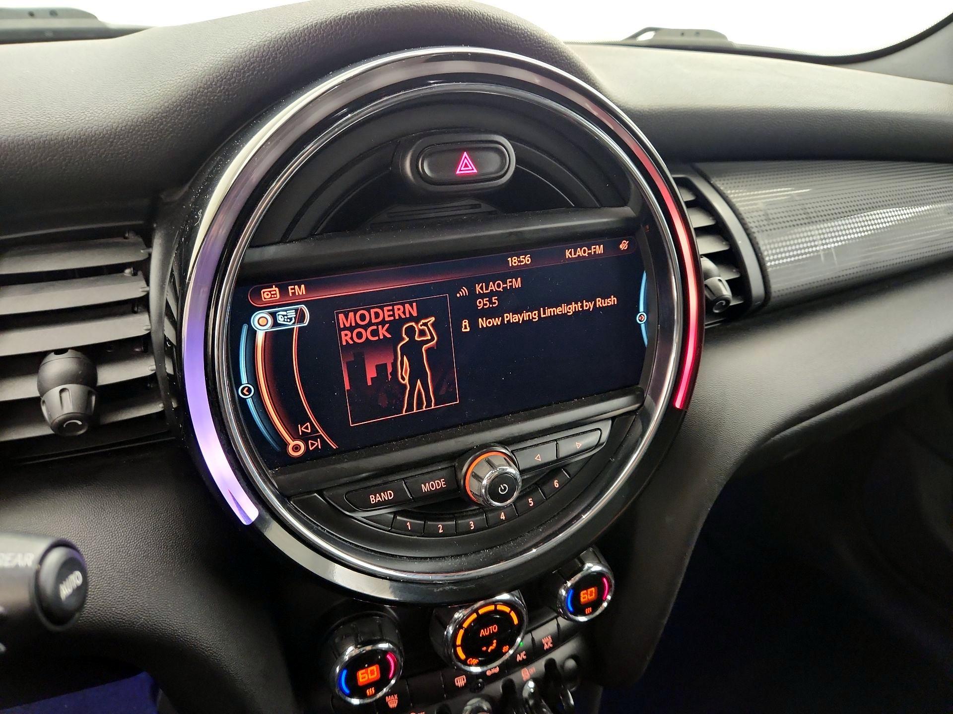Thumbnail: 2017 MINI Cooper Hardtop - 16