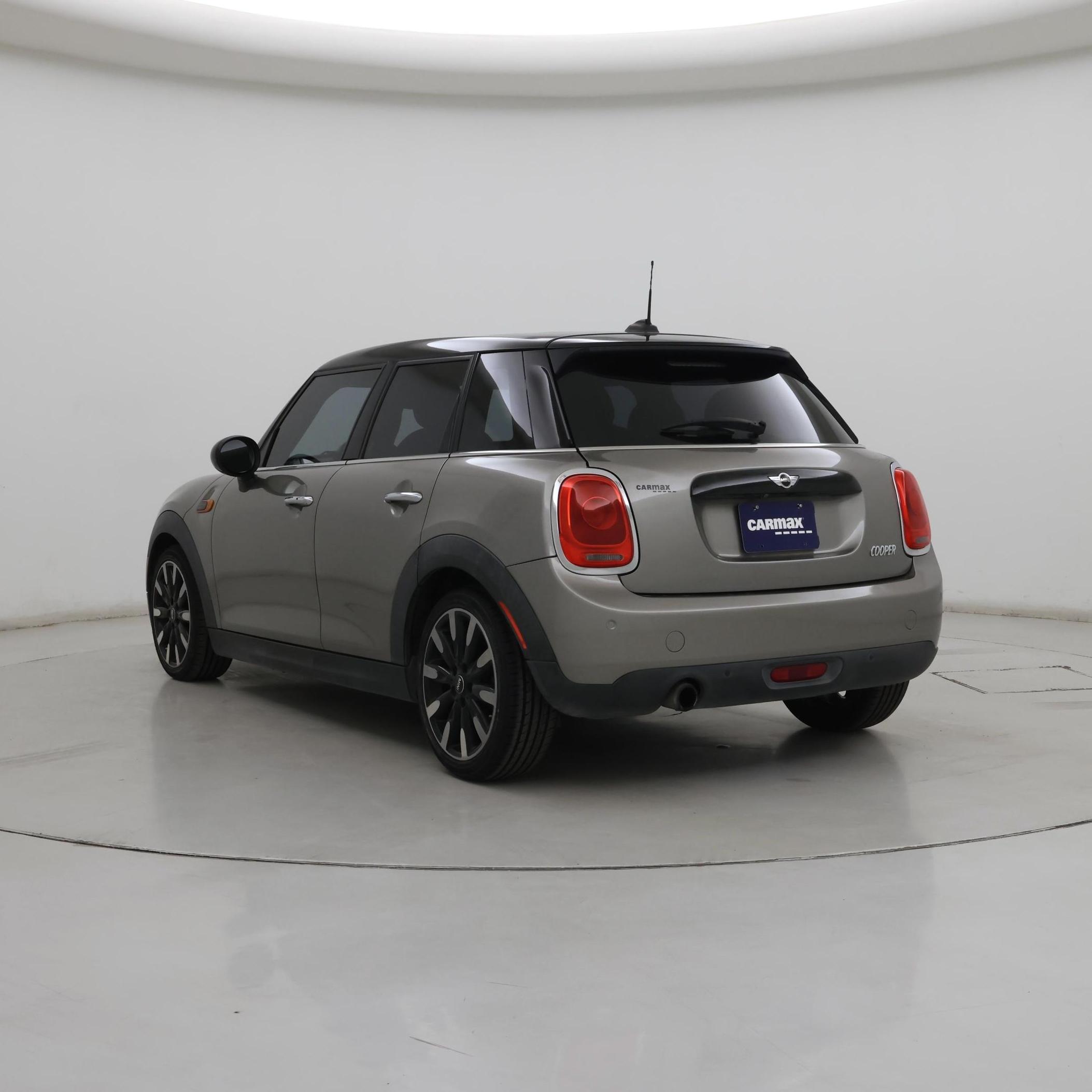 Thumbnail: 2017 MINI Cooper Hardtop - 2