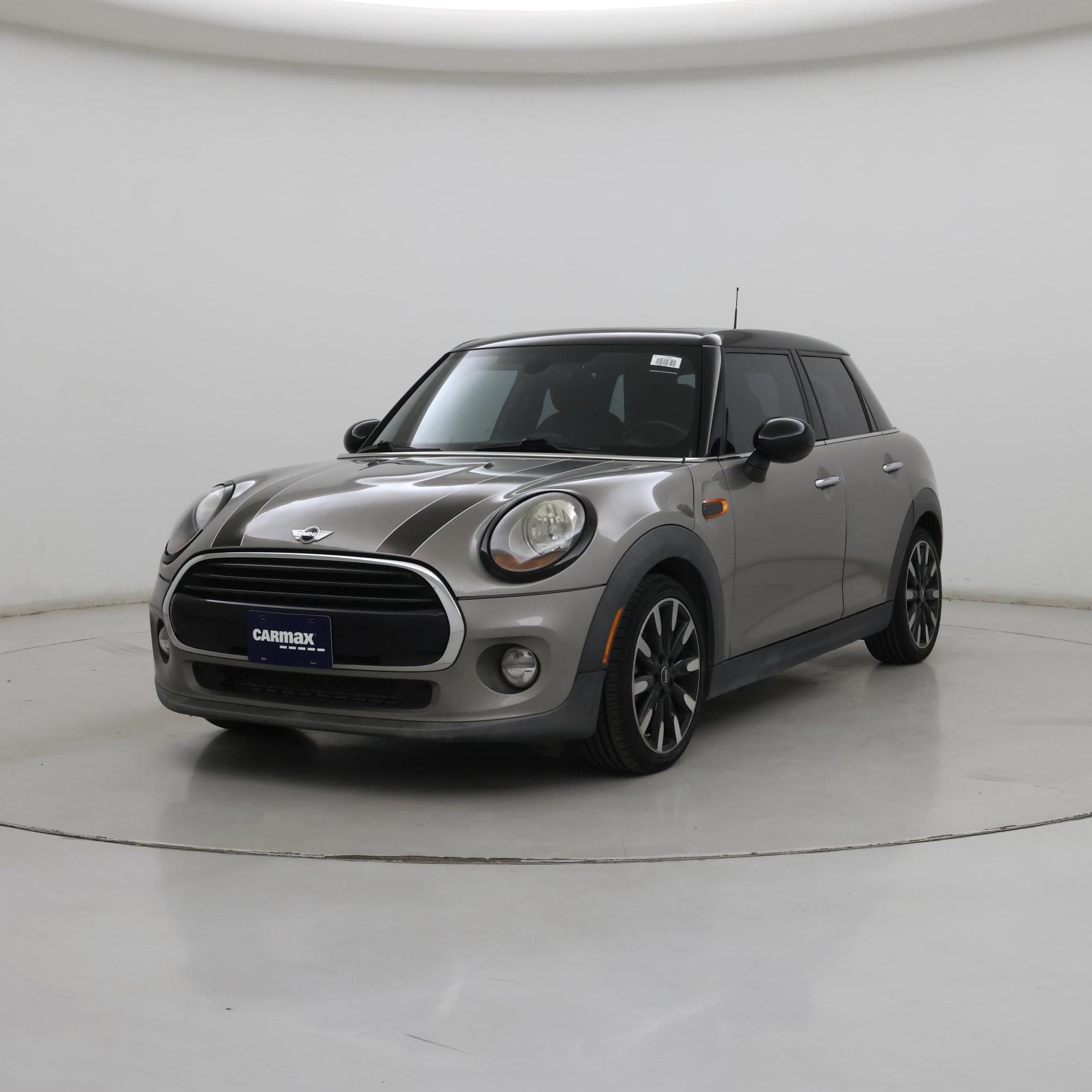 Thumbnail: 2017 MINI Cooper Hardtop - 4
