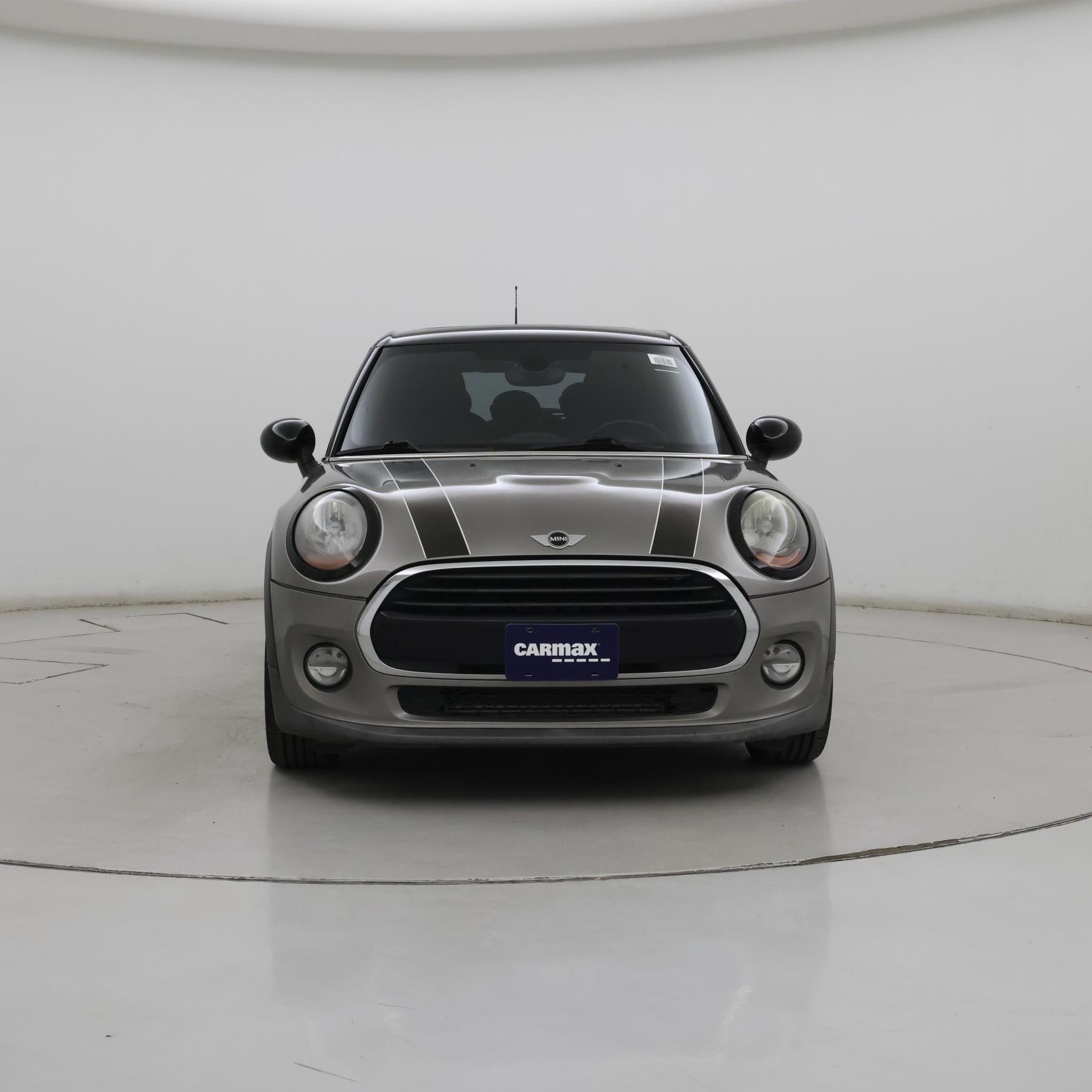 Thumbnail: 2017 MINI Cooper Hardtop - 5