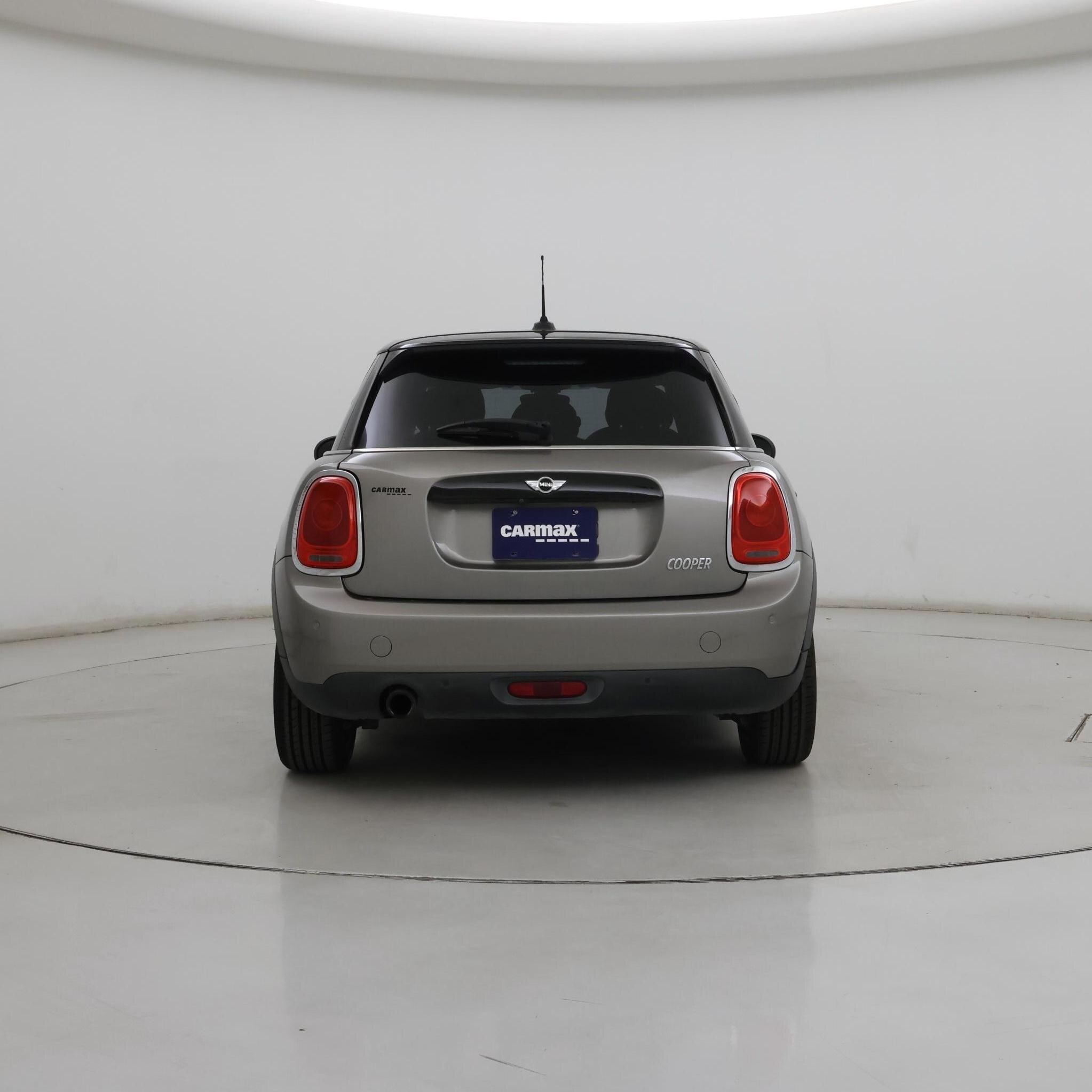 Thumbnail: 2017 MINI Cooper Hardtop - 6