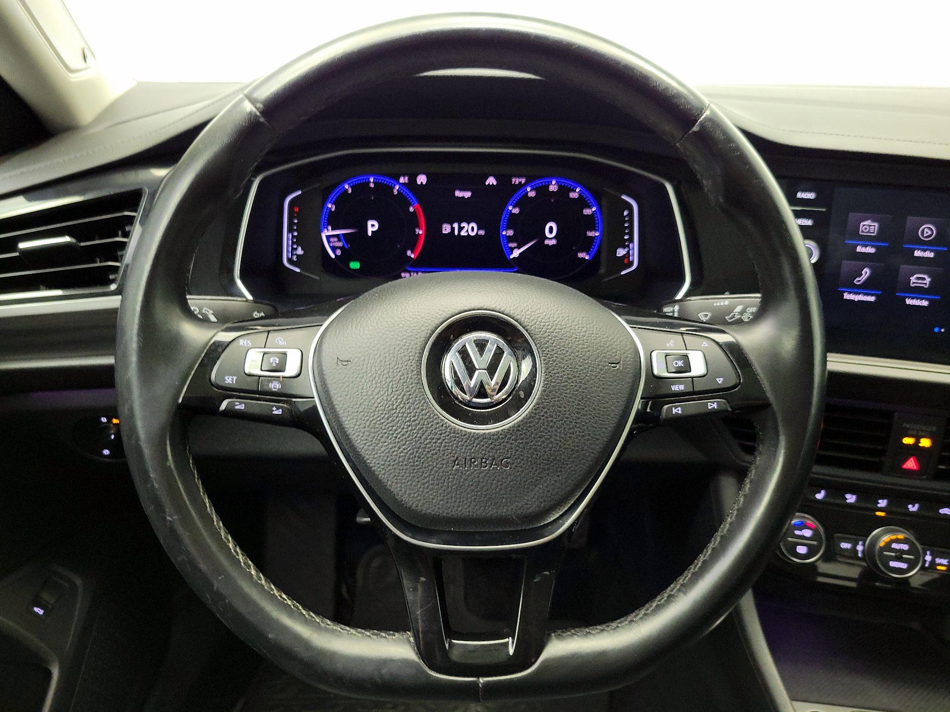 Thumbnail: 2019 Volkswagen Jetta - 10