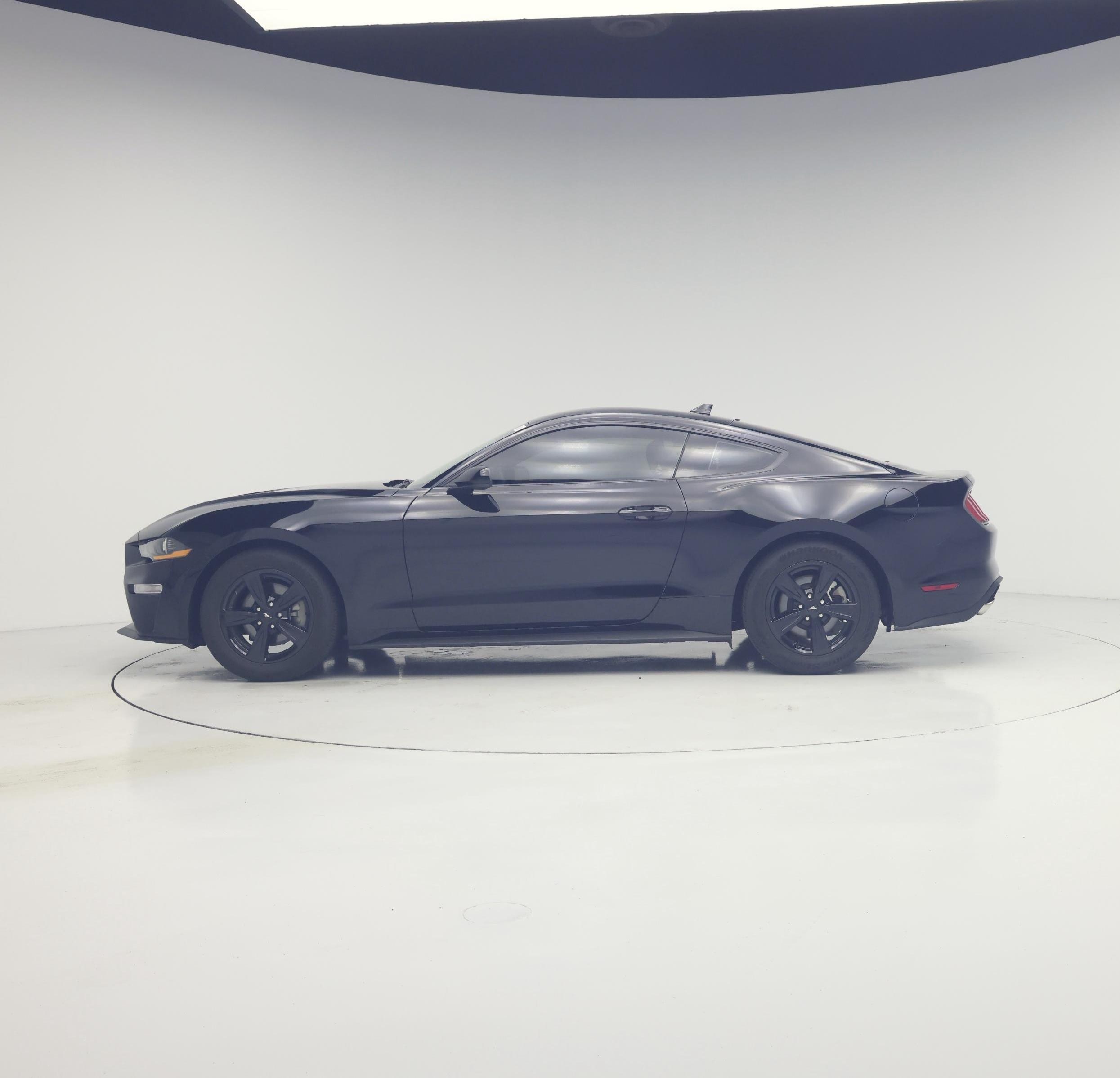 Thumbnail: 2022 Ford Mustang - 3