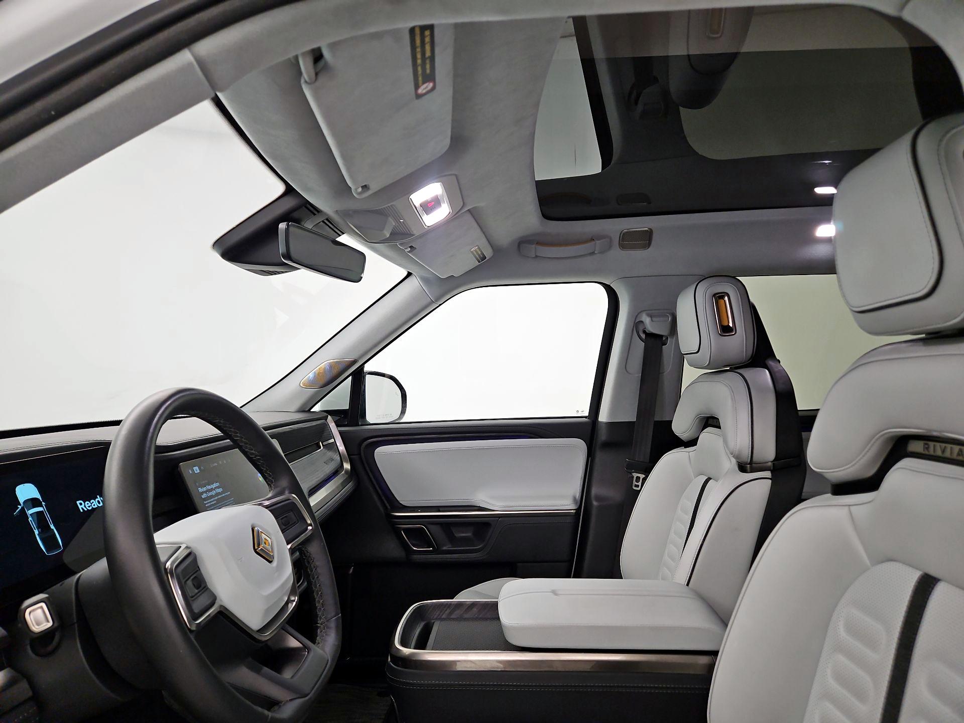 Thumbnail: 2024 Rivian R1T - 16