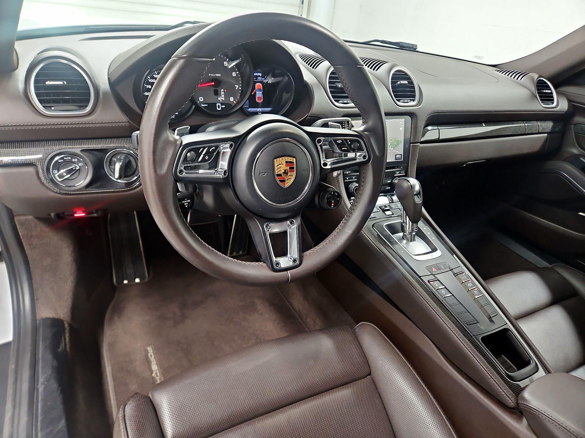 Thumbnail: 2017 Porsche 718 Cayman - 9