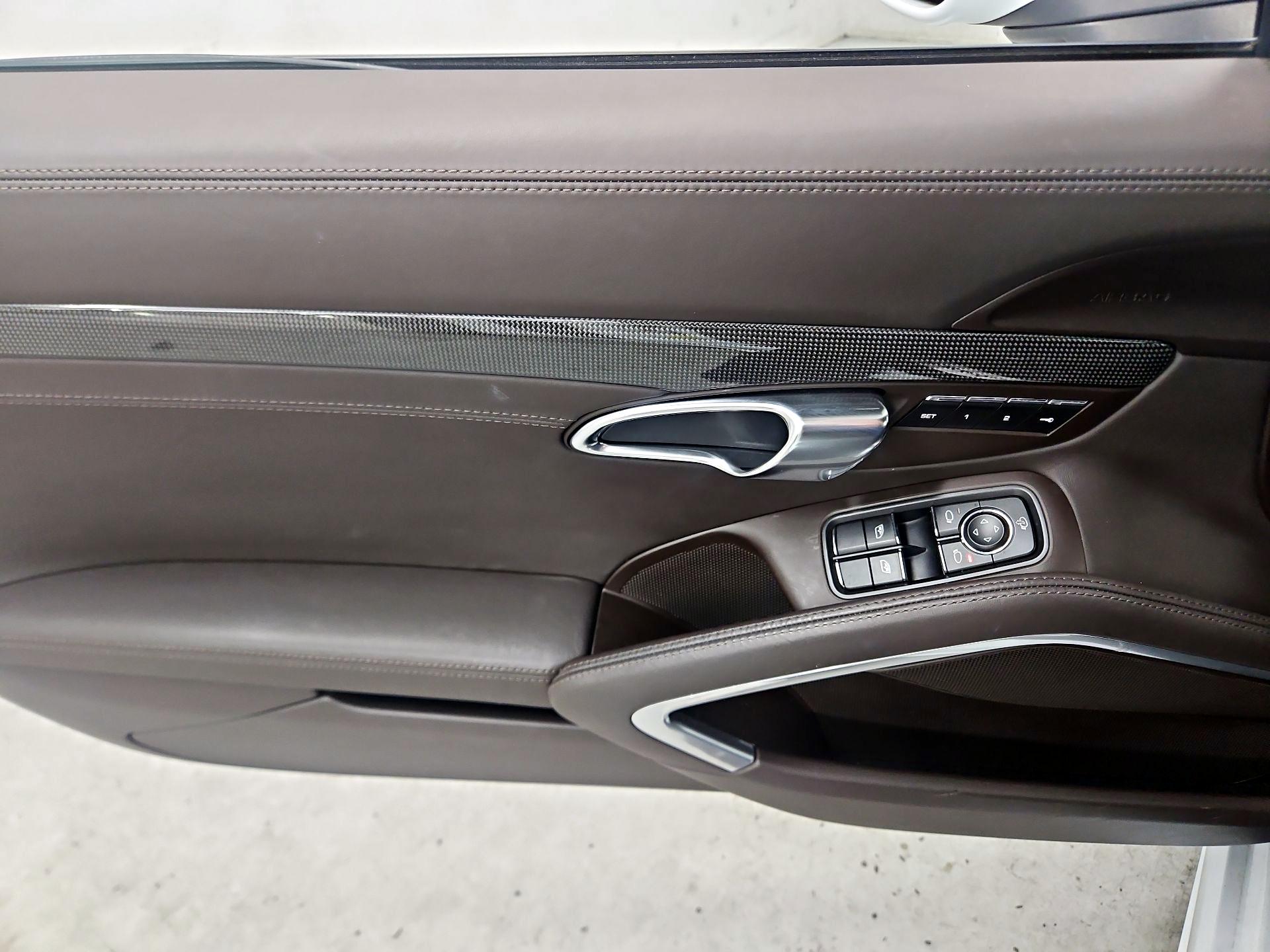 Thumbnail: 2017 Porsche 718 Cayman - 12