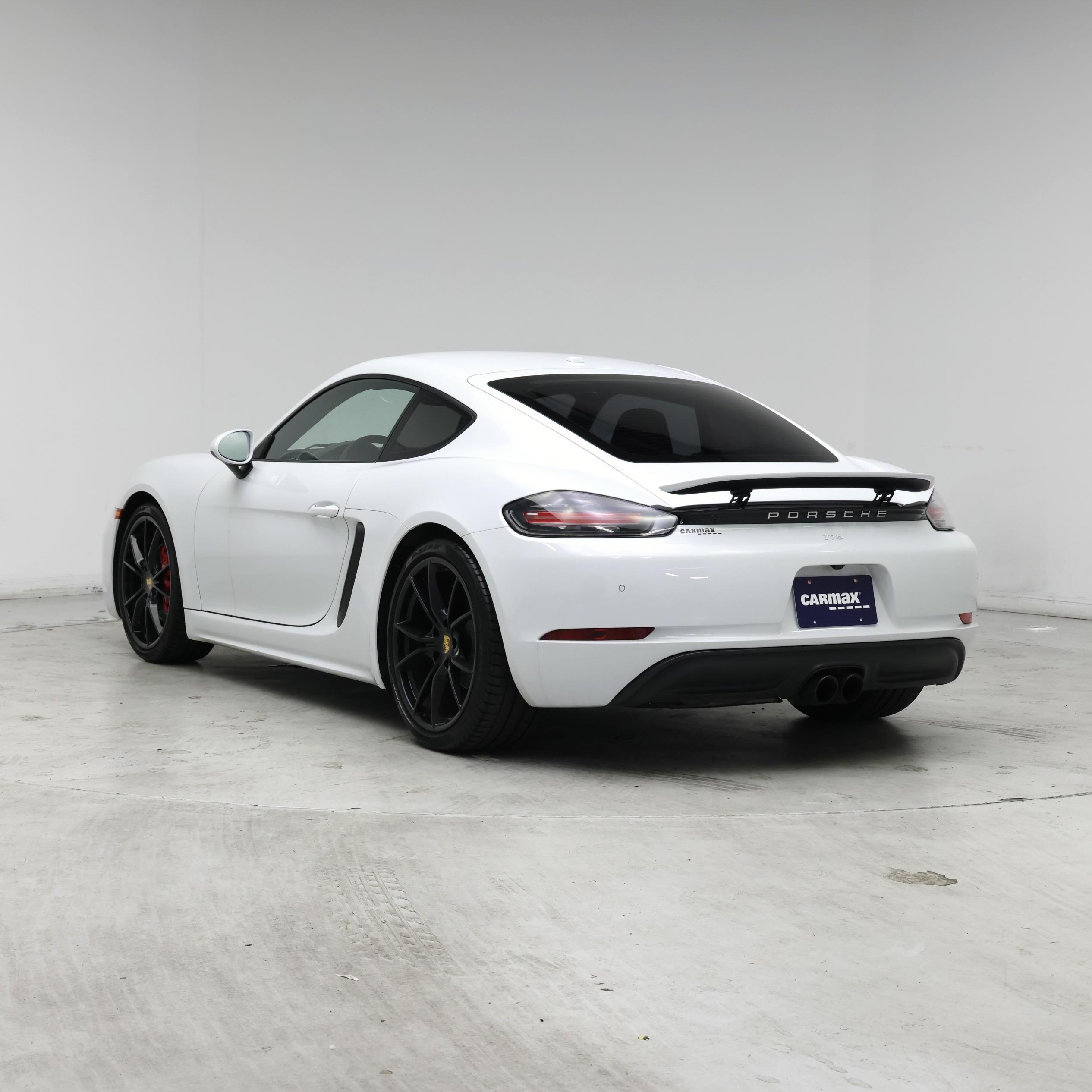 Thumbnail: 2017 Porsche 718 Cayman - 2