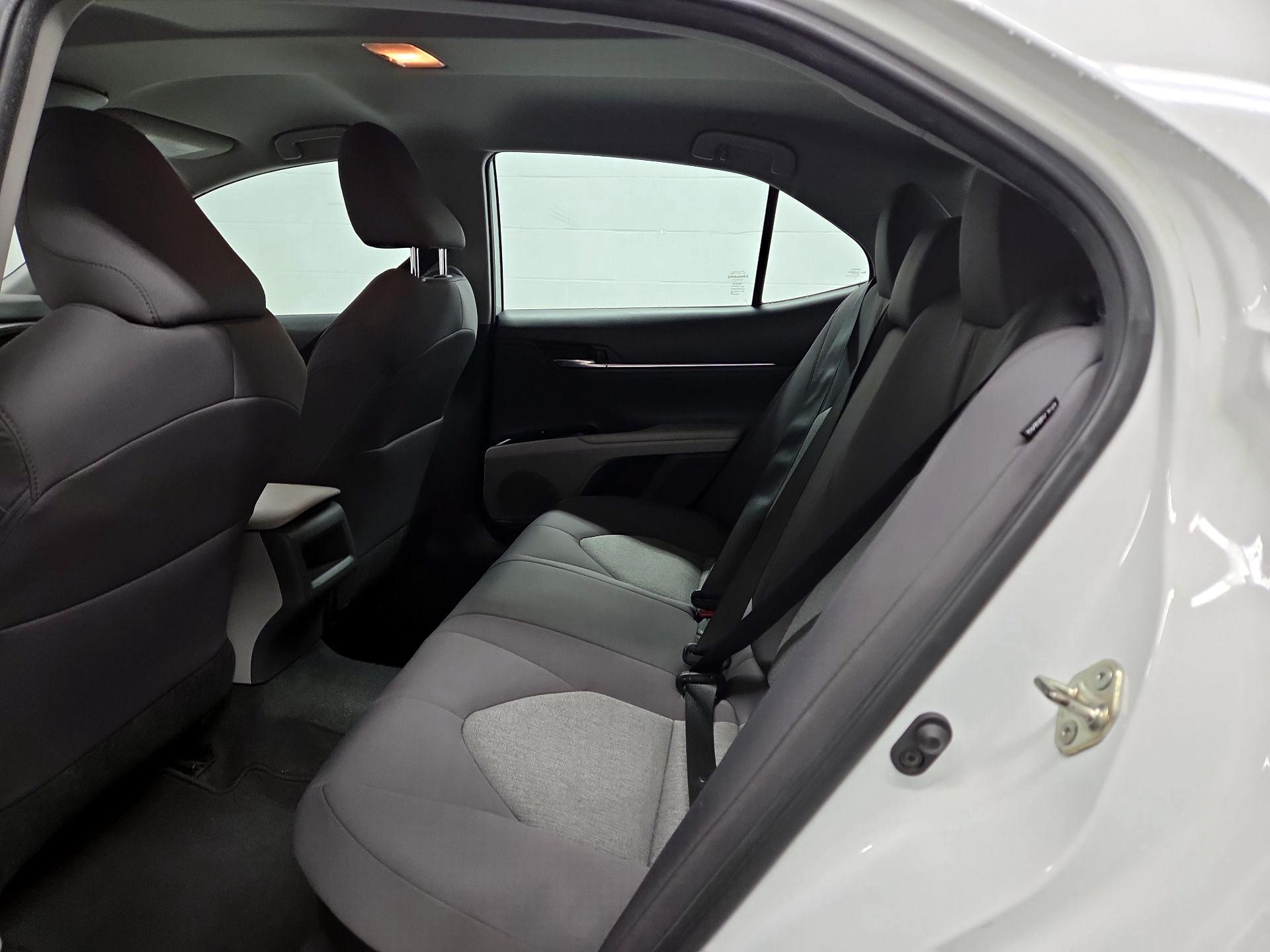 Thumbnail: 2020 Toyota Camry - 17