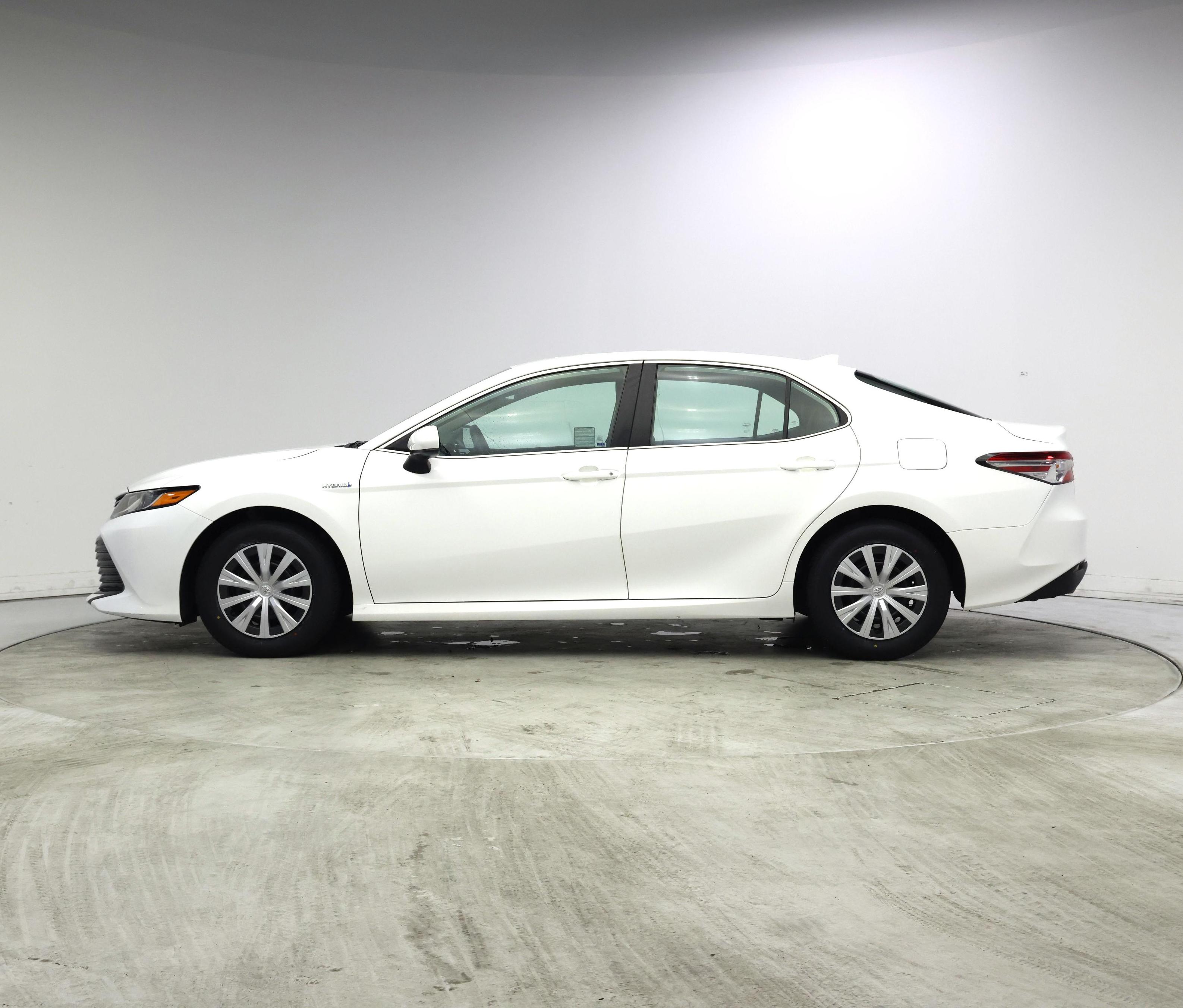Thumbnail: 2020 Toyota Camry - 3