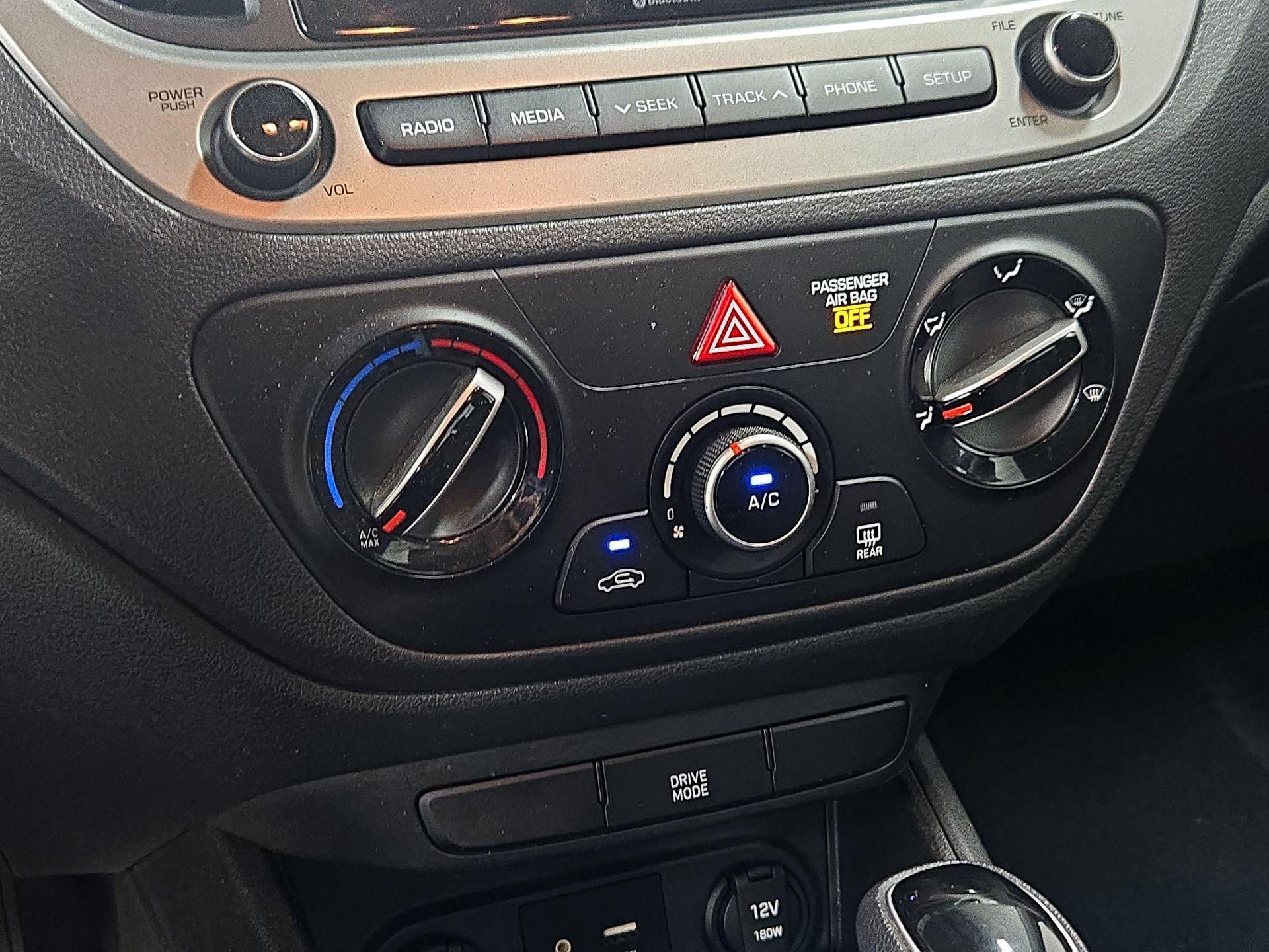 Thumbnail: 2019 Hyundai Accent - 16