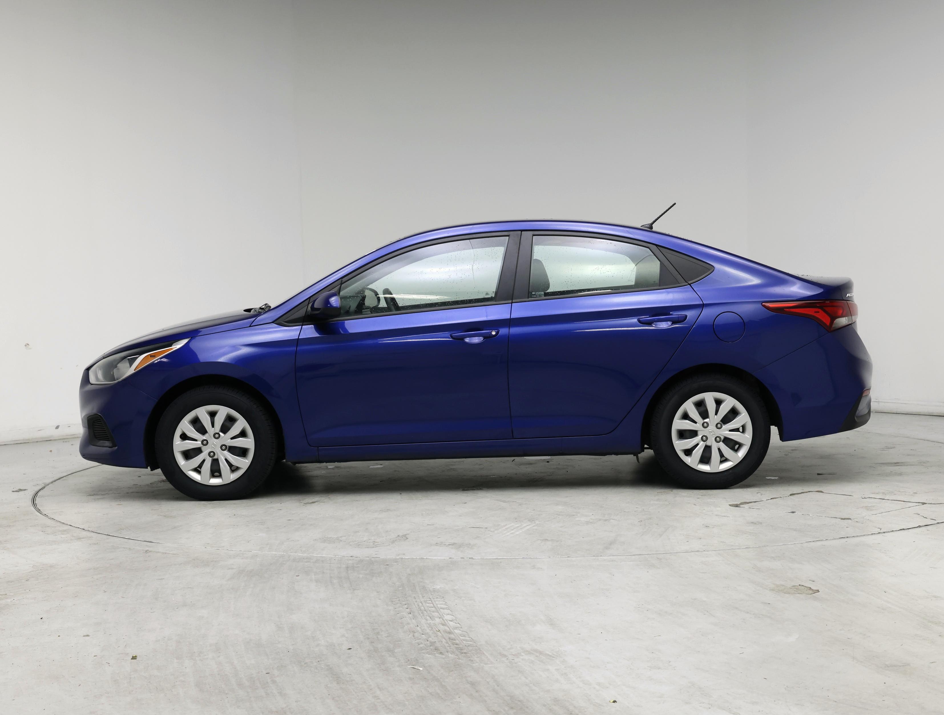 Thumbnail: 2019 Hyundai Accent - 3