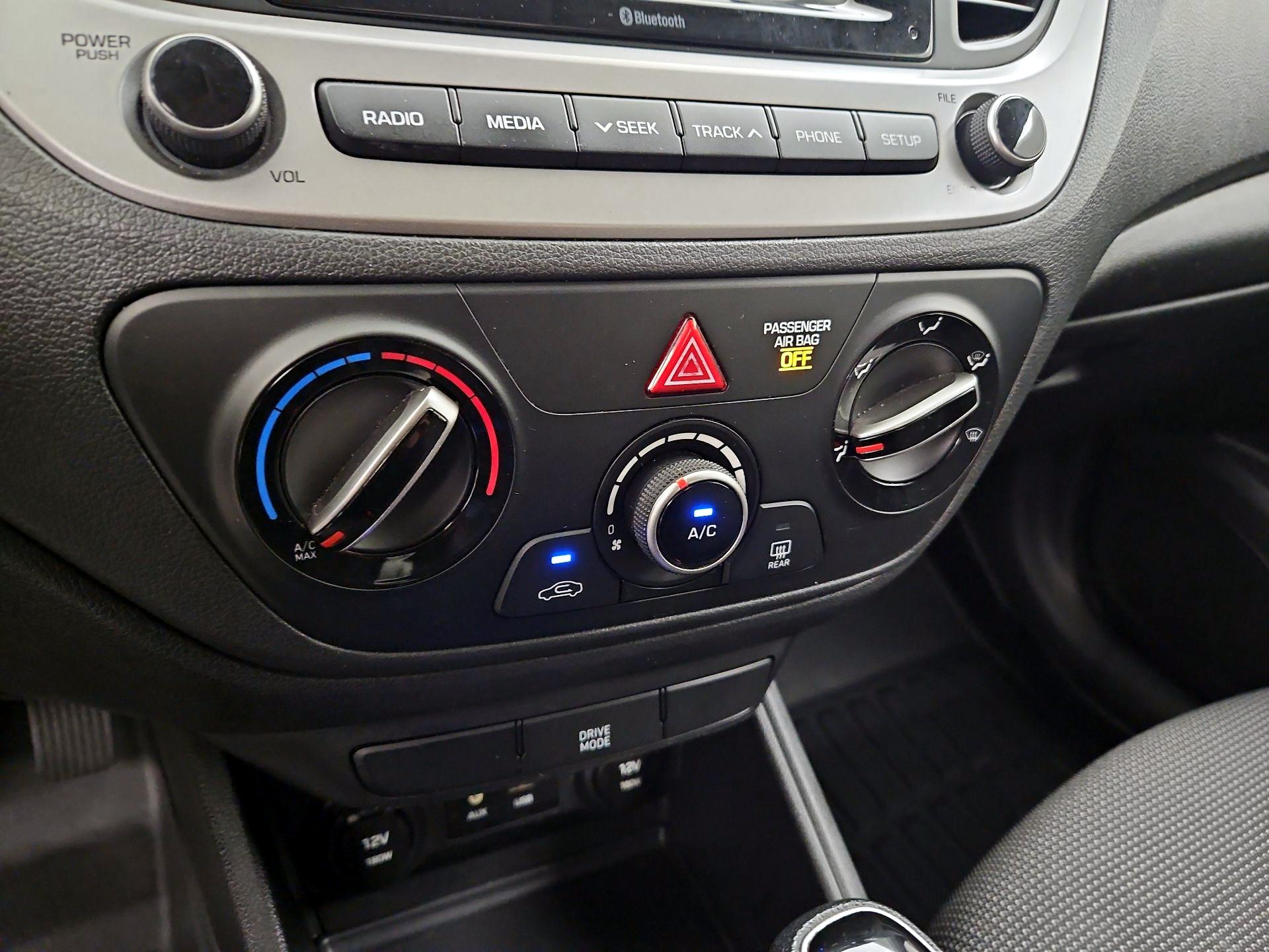 Thumbnail: 2020 Hyundai Accent - 16