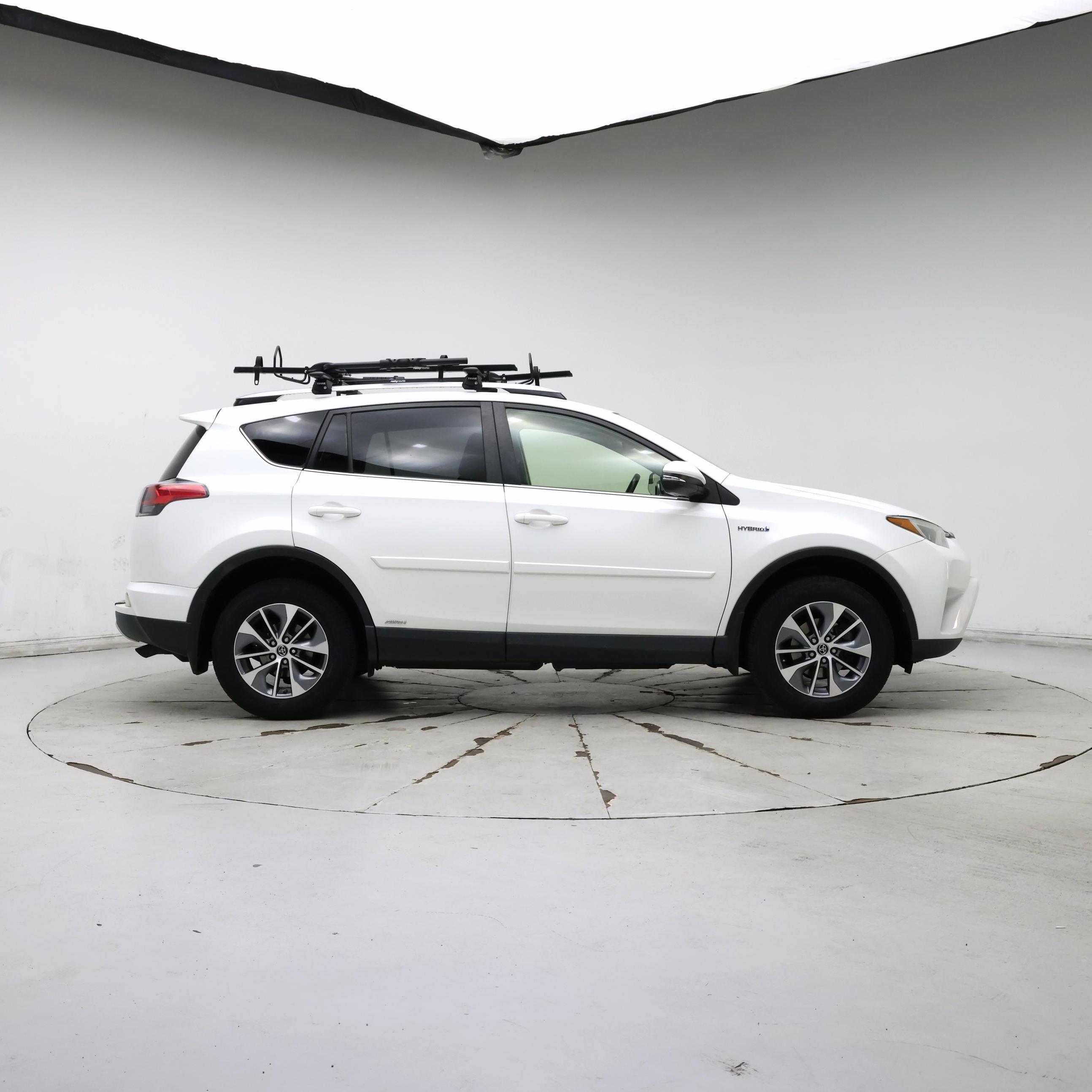 Thumbnail: 2016 Toyota RAV4 - 7