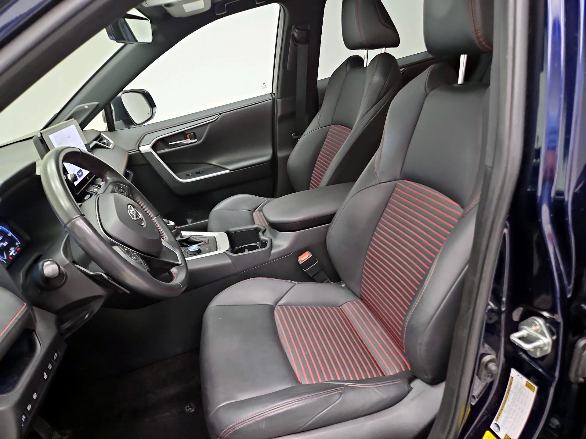 Thumbnail: 2024 Toyota RAV4 - 11