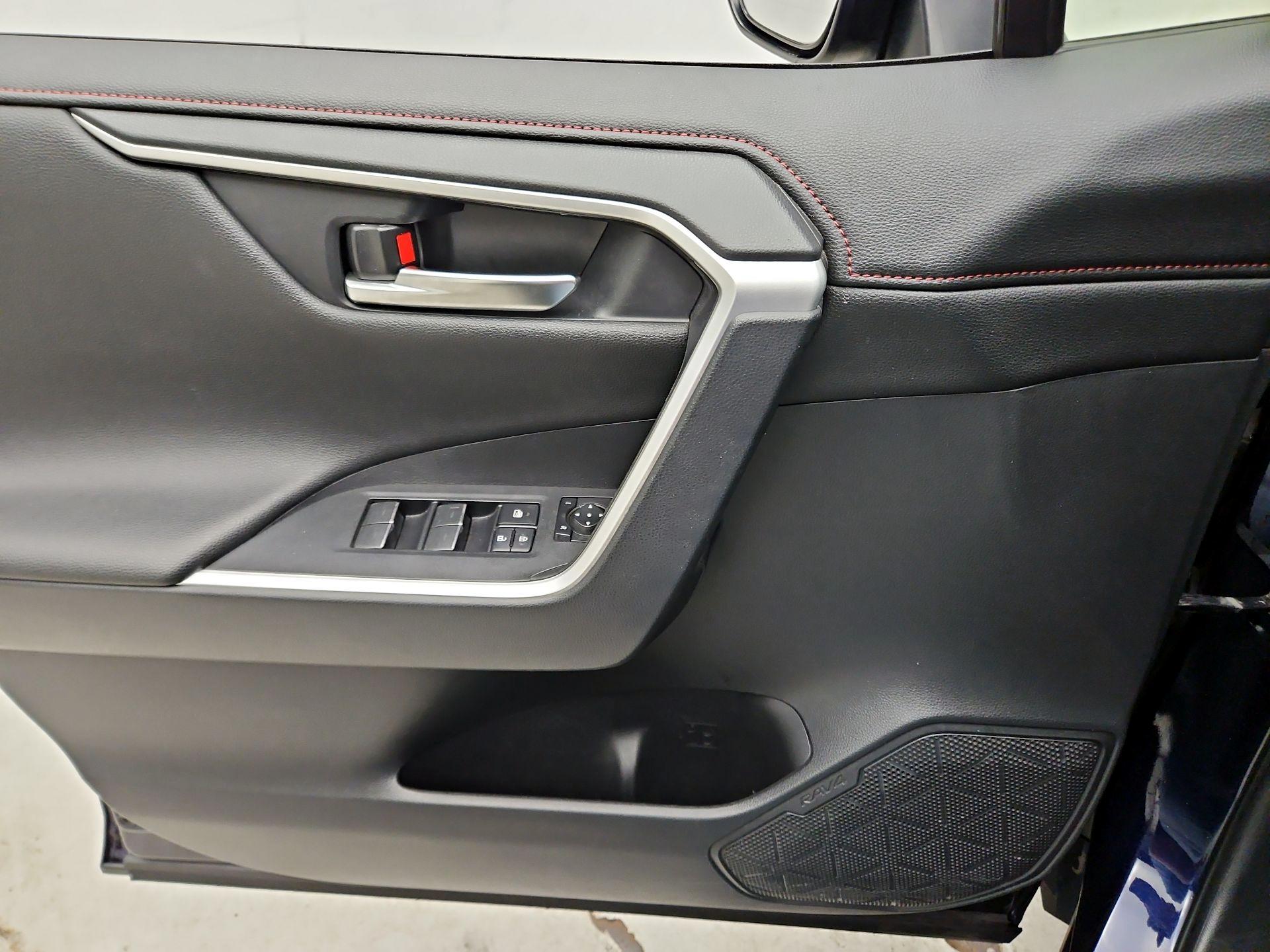 Thumbnail: 2024 Toyota RAV4 - 12