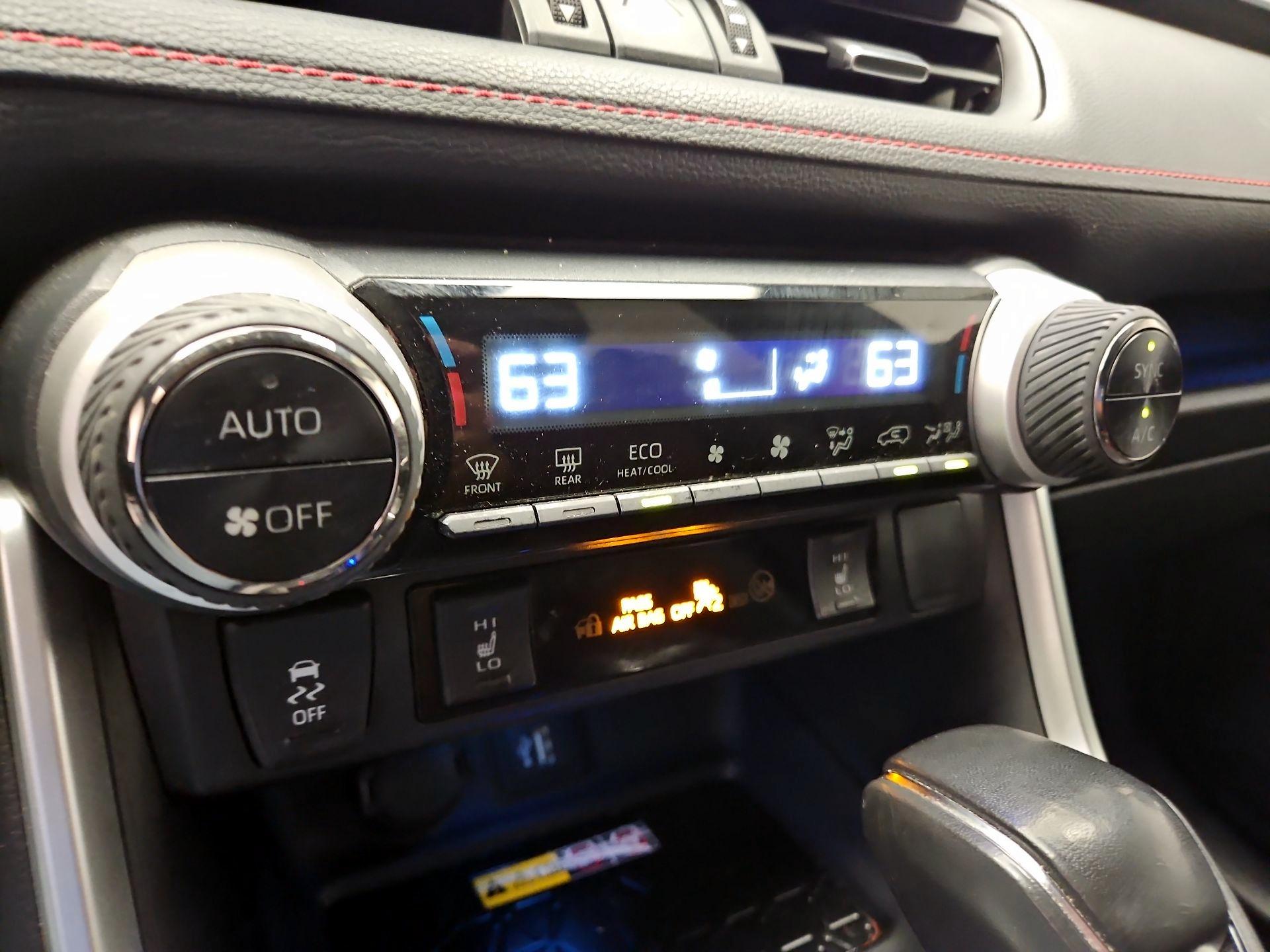 Thumbnail: 2024 Toyota RAV4 - 16