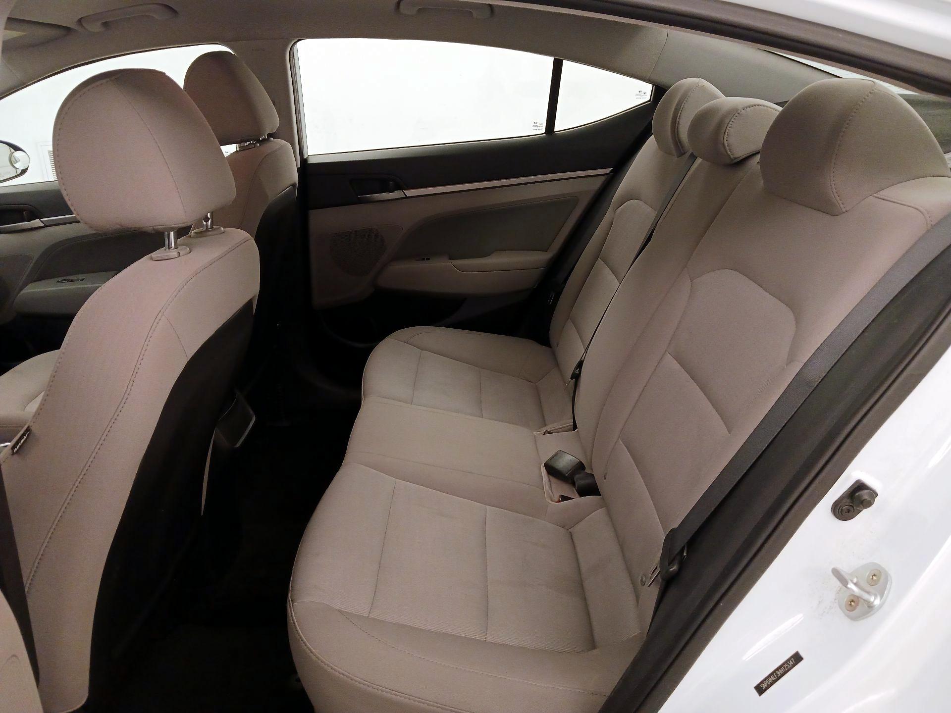 Thumbnail: 2017 Hyundai Elantra - 19