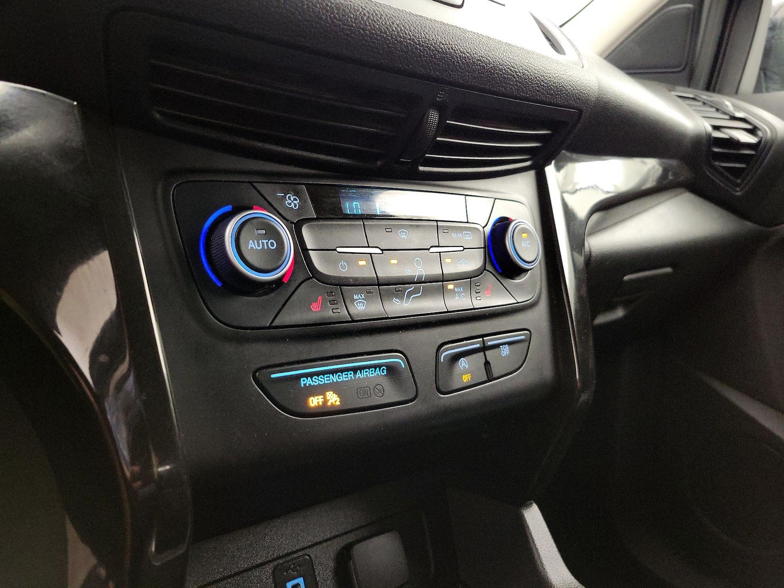 2018 Ford Escape SE - Photo 17