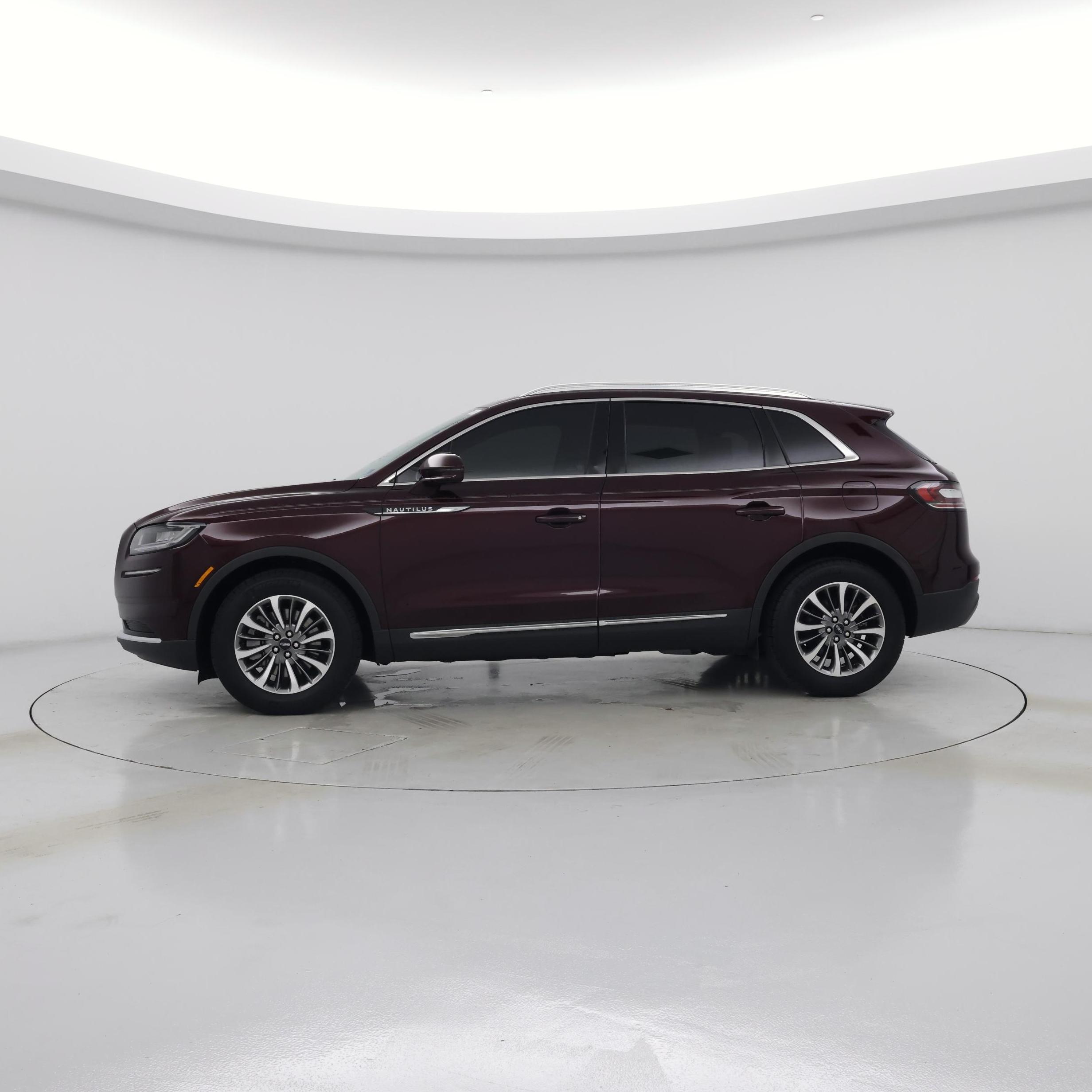 Thumbnail: 2023 Lincoln Nautilus - 3