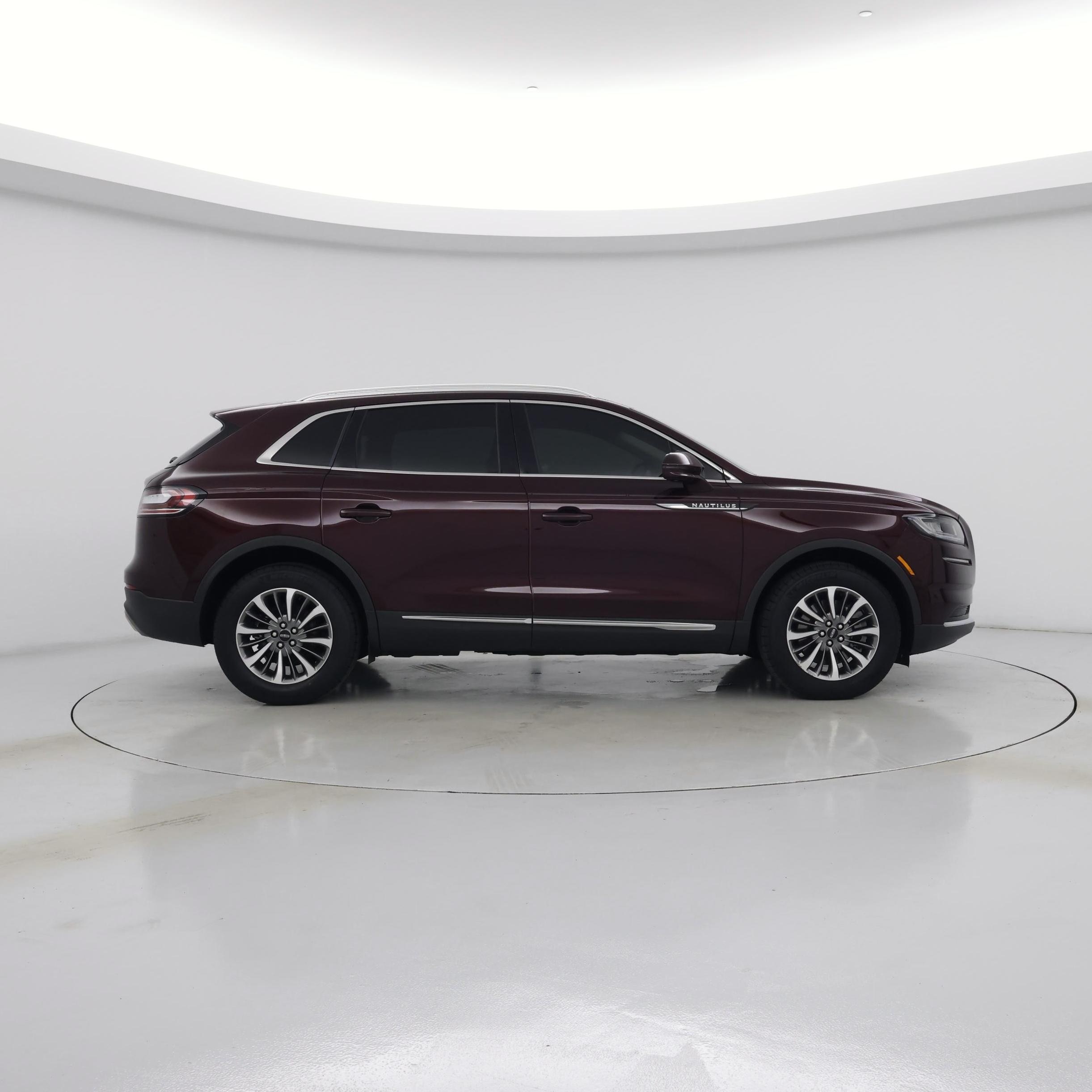 Thumbnail: 2023 Lincoln Nautilus - 7