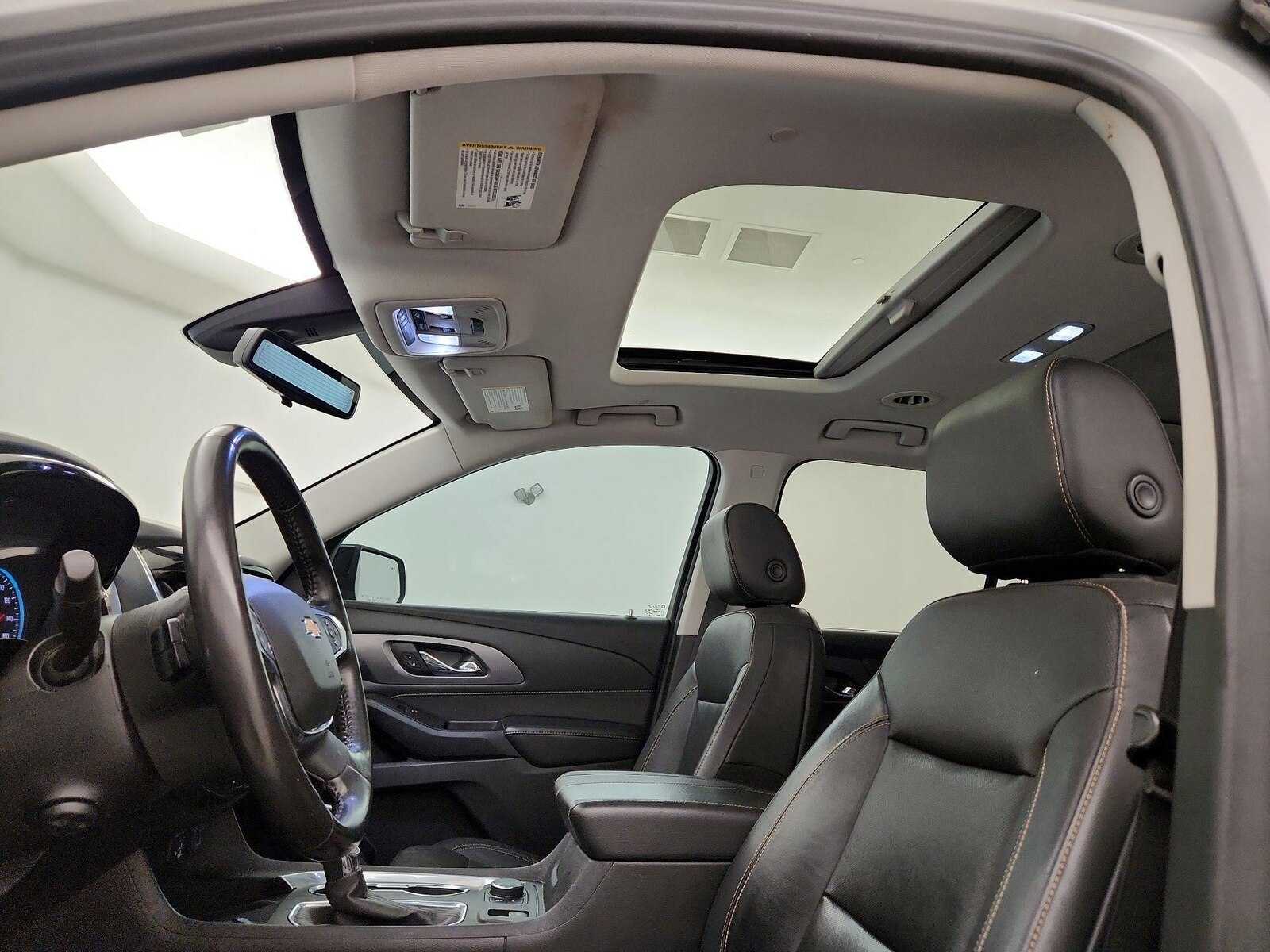 Panoramic Sunroof & Skylight(s)