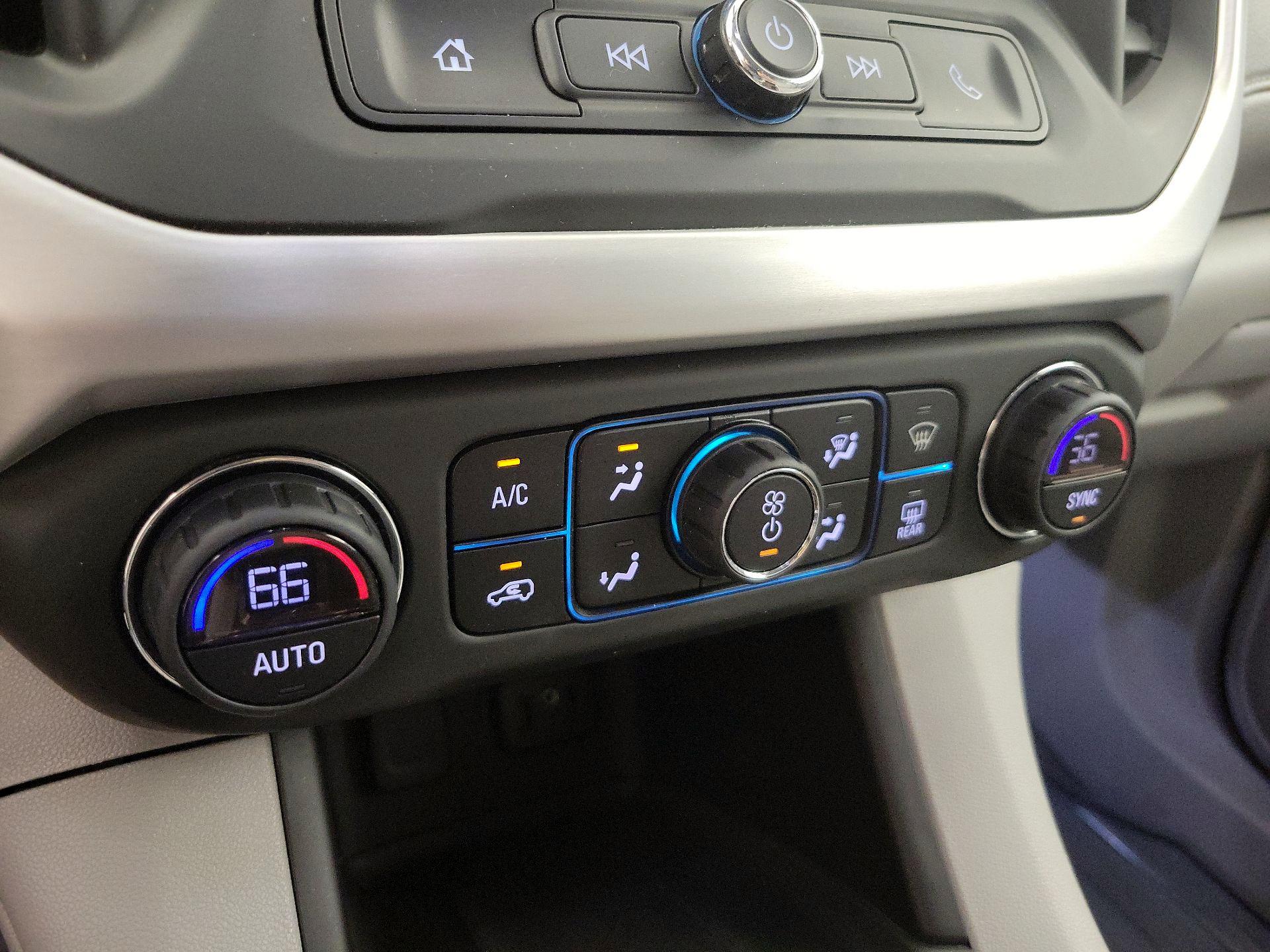 Thumbnail: 2018 GMC Acadia - 16