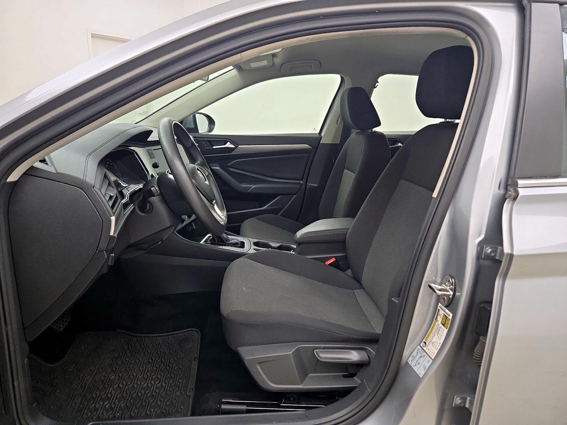 Thumbnail: 2019 Volkswagen Jetta - 11