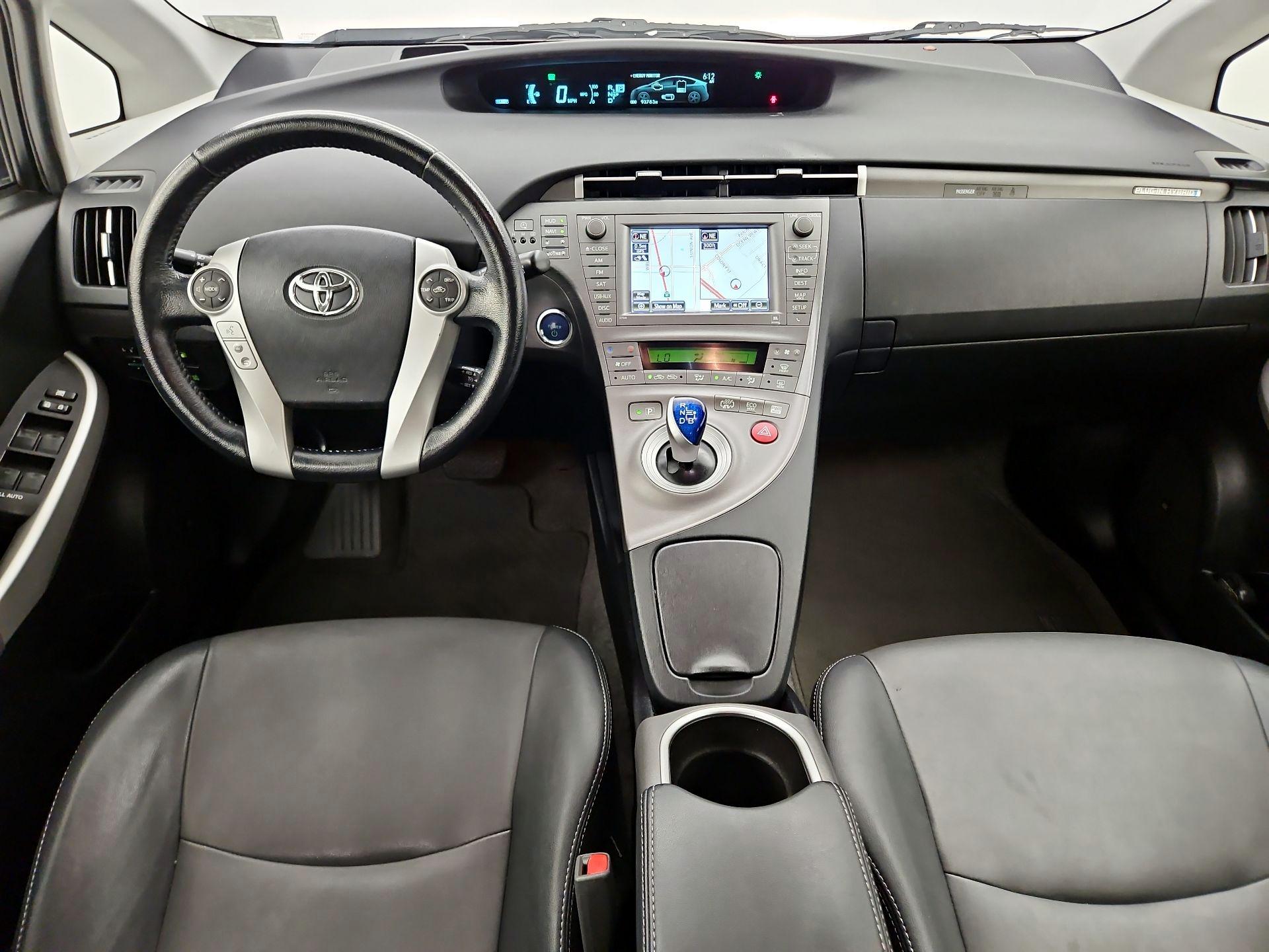 Thumbnail: 2015 Toyota Prius - 9