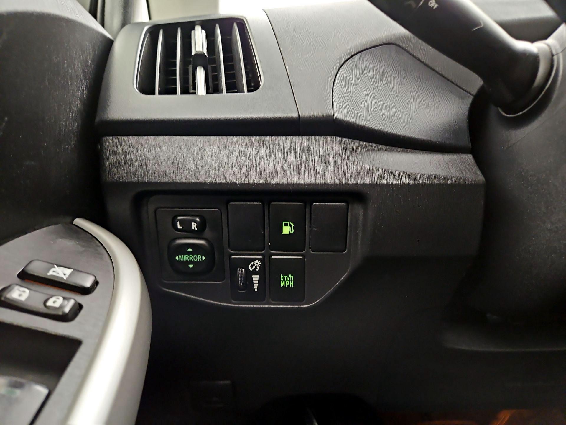 Thumbnail: 2015 Toyota Prius - 13