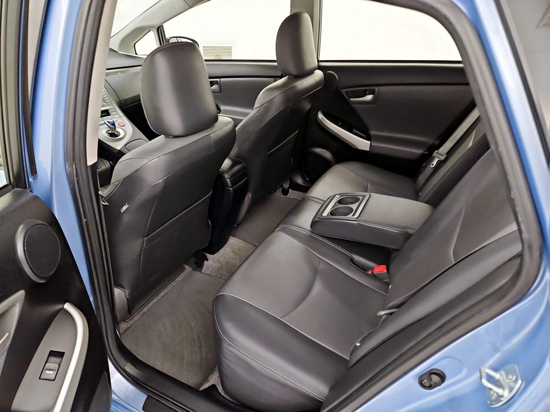 Thumbnail: 2015 Toyota Prius - 20