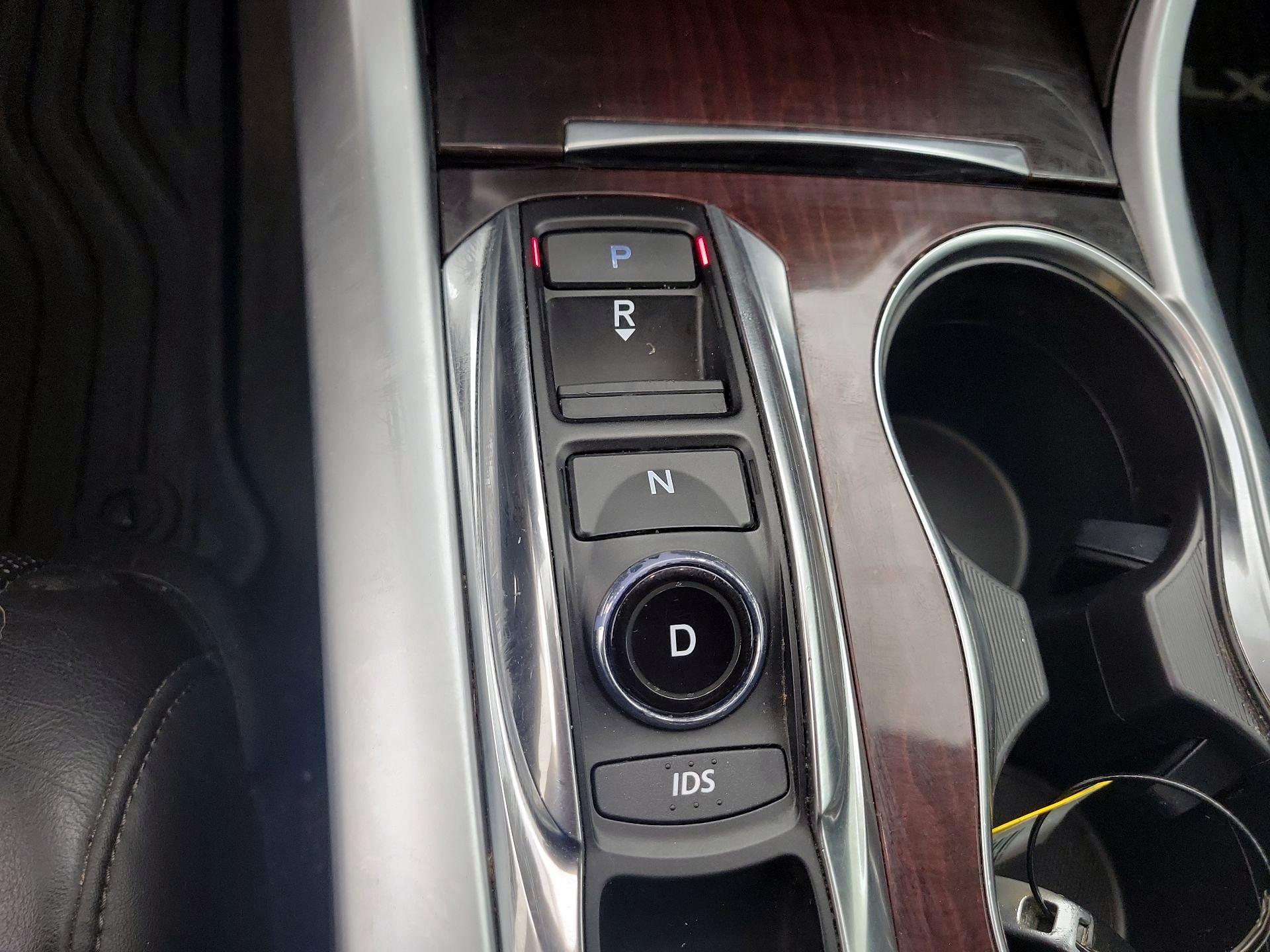 Thumbnail: 2015 Acura TLX - 18
