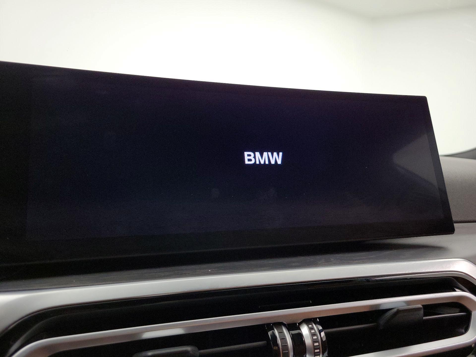 Thumbnail: 2024 BMW 3 Series - 16