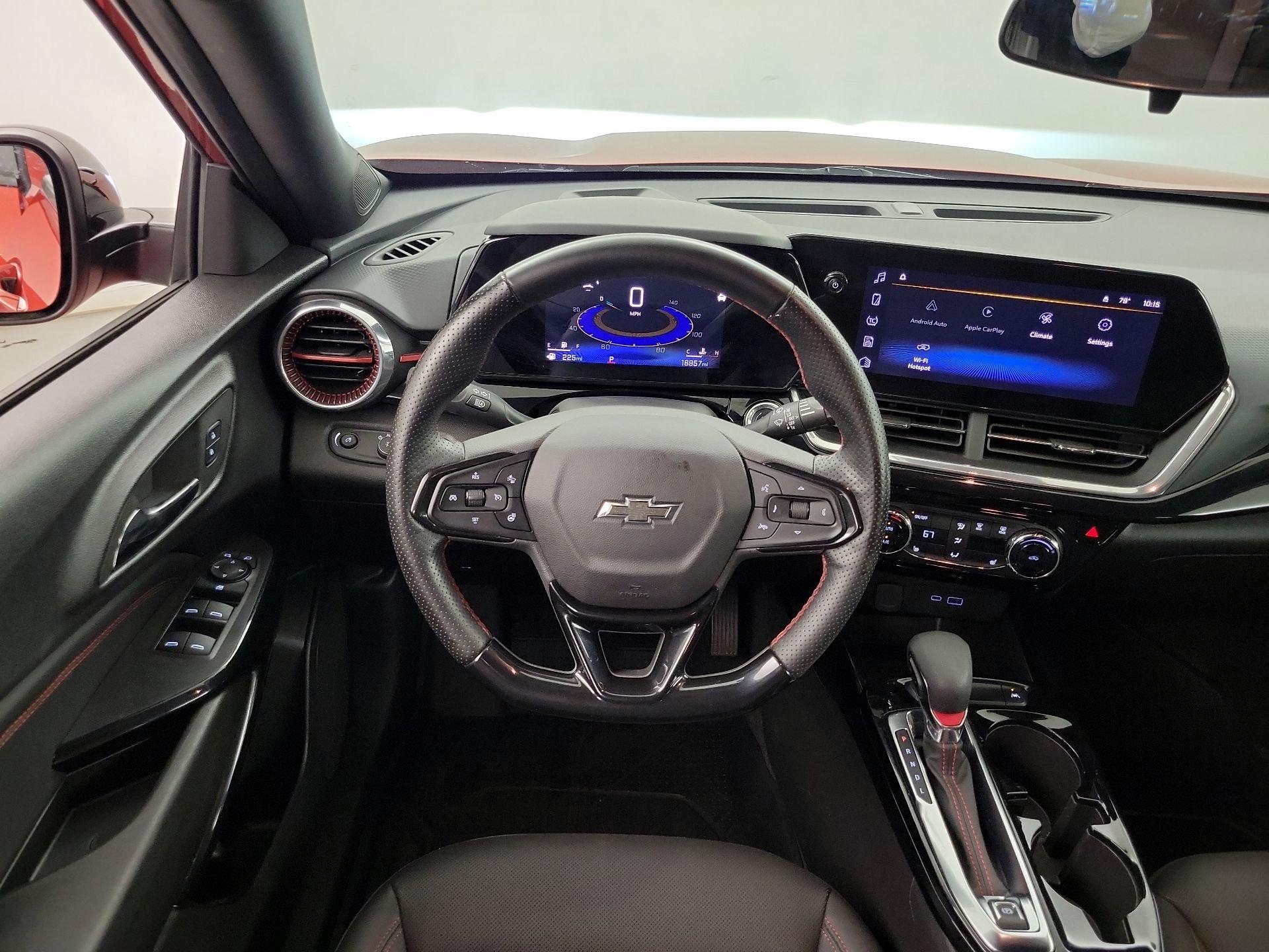 Thumbnail: 2024 Chevrolet Trax - 10