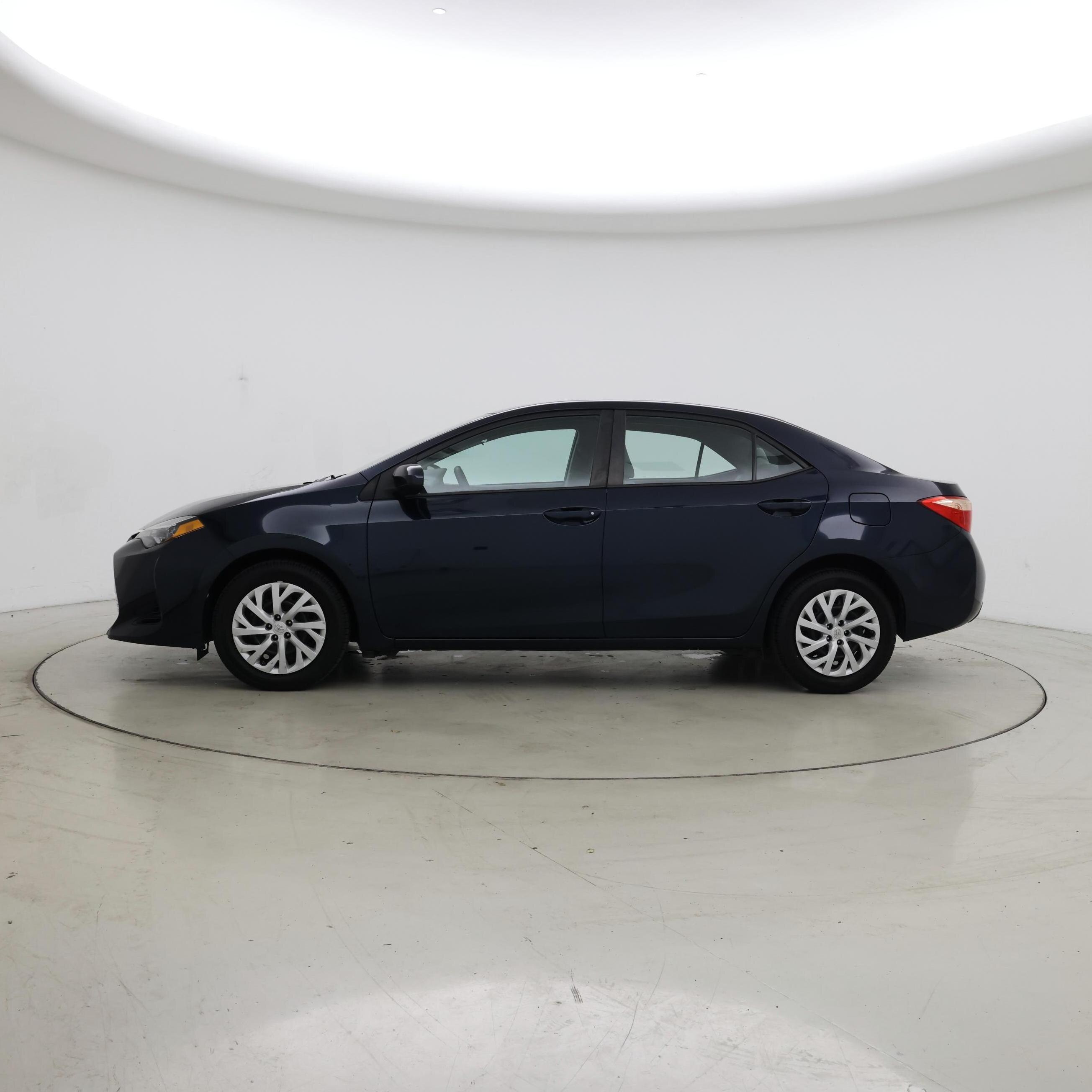 Thumbnail: 2019 Toyota Corolla - 3