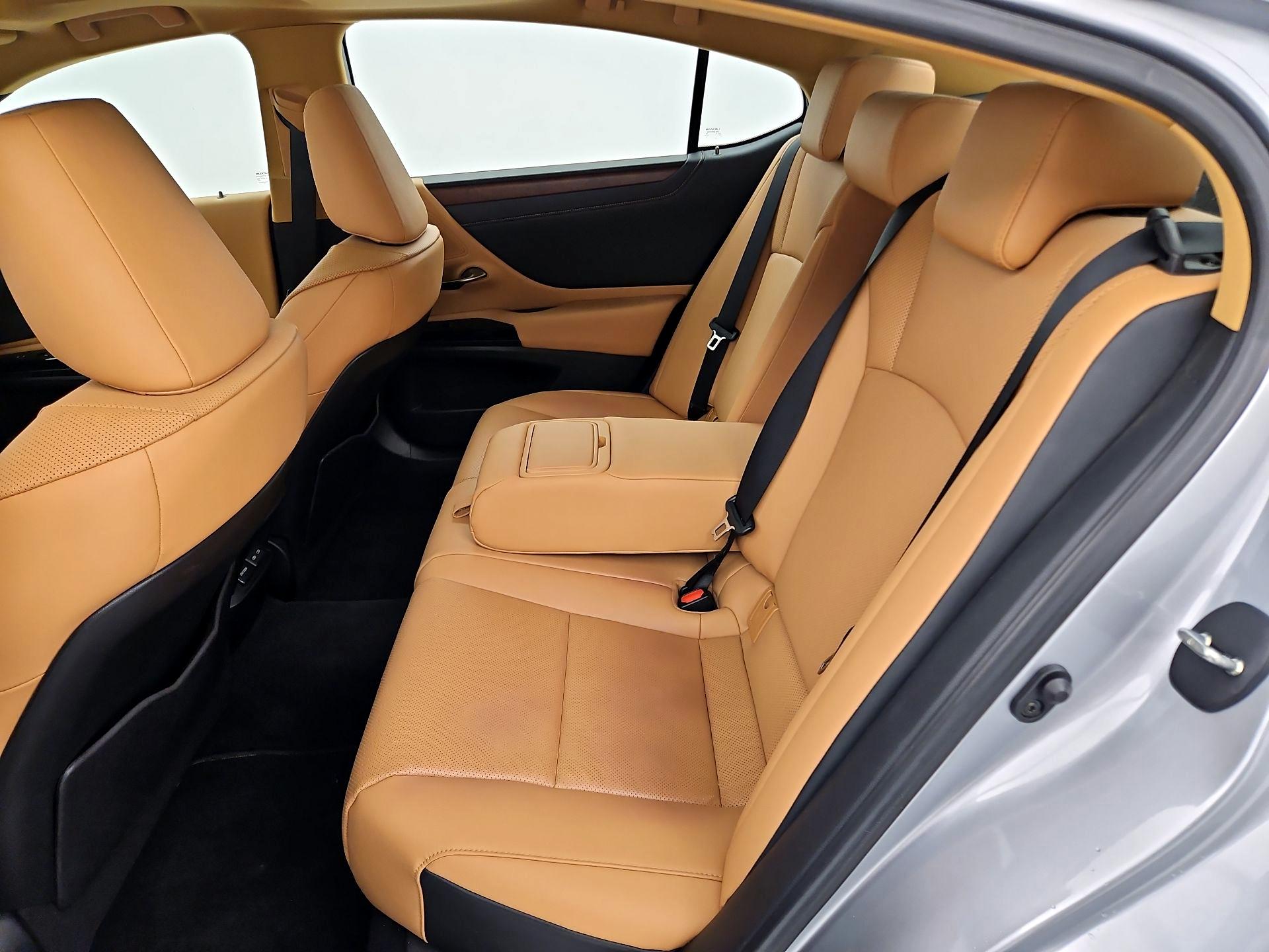 Thumbnail: 2023 Lexus ES - 20